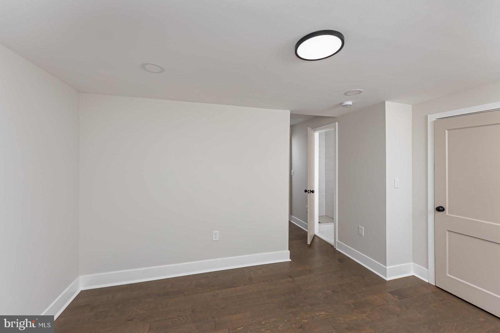 FULLERTON FARMS - Residential