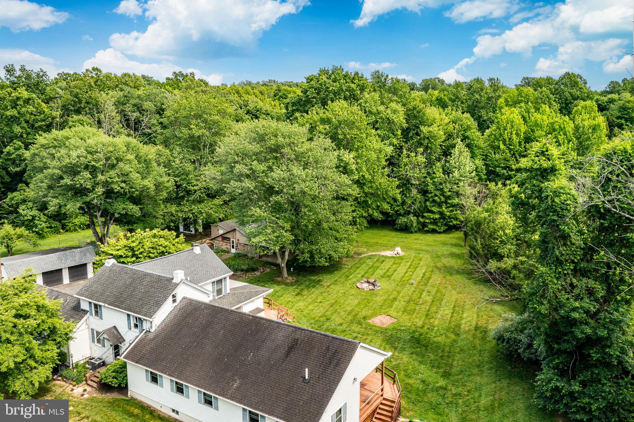SWEET HOLLOW - Residential
