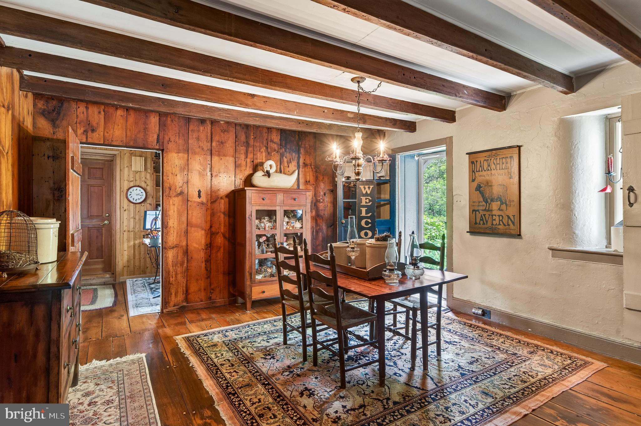 SWEET HOLLOW - Residential
