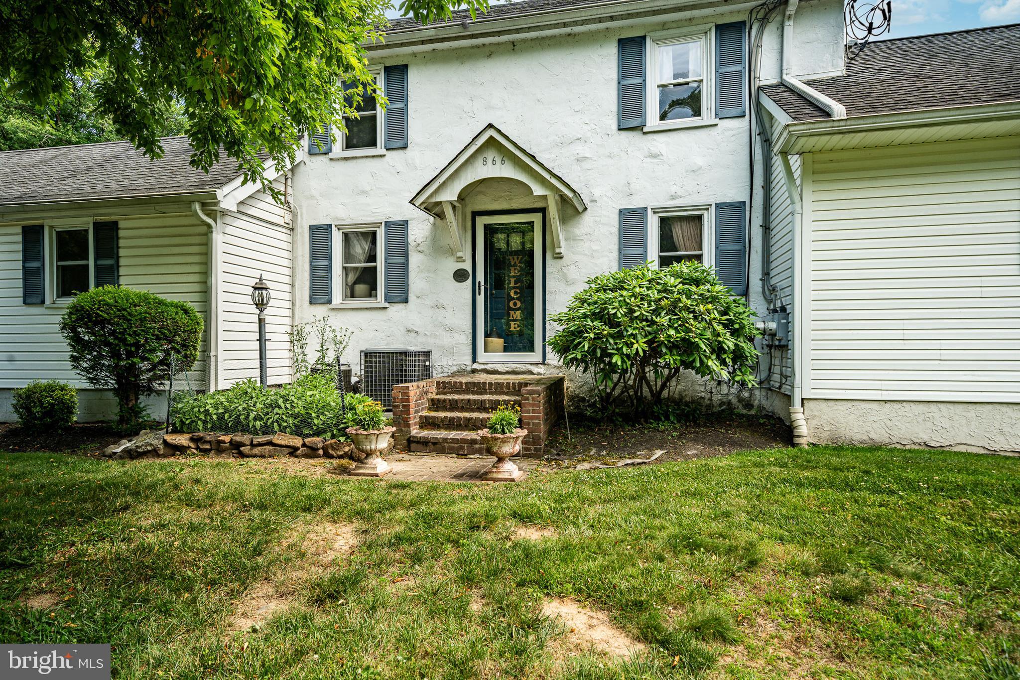 SWEET HOLLOW - Residential
