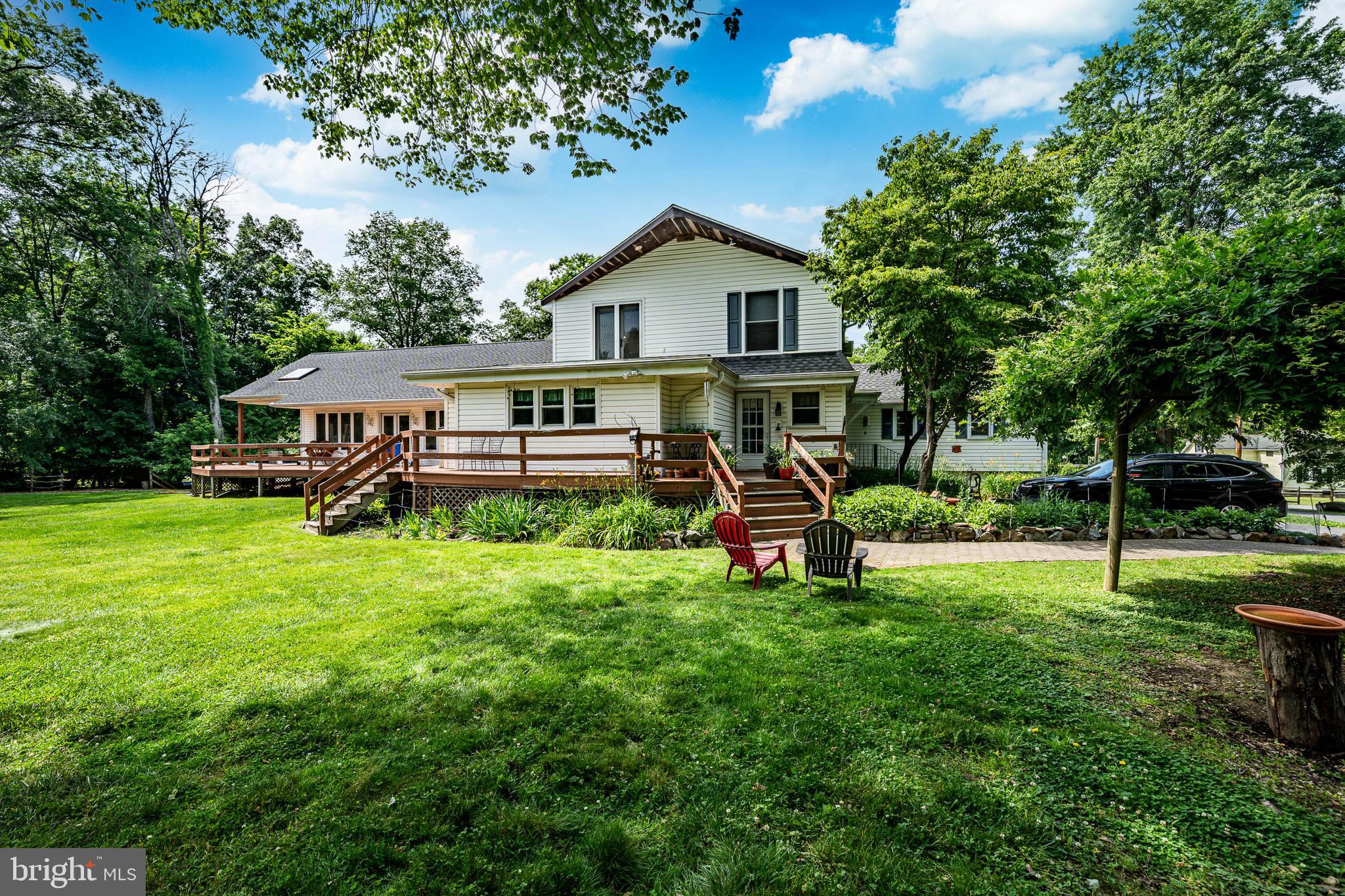 SWEET HOLLOW - Residential