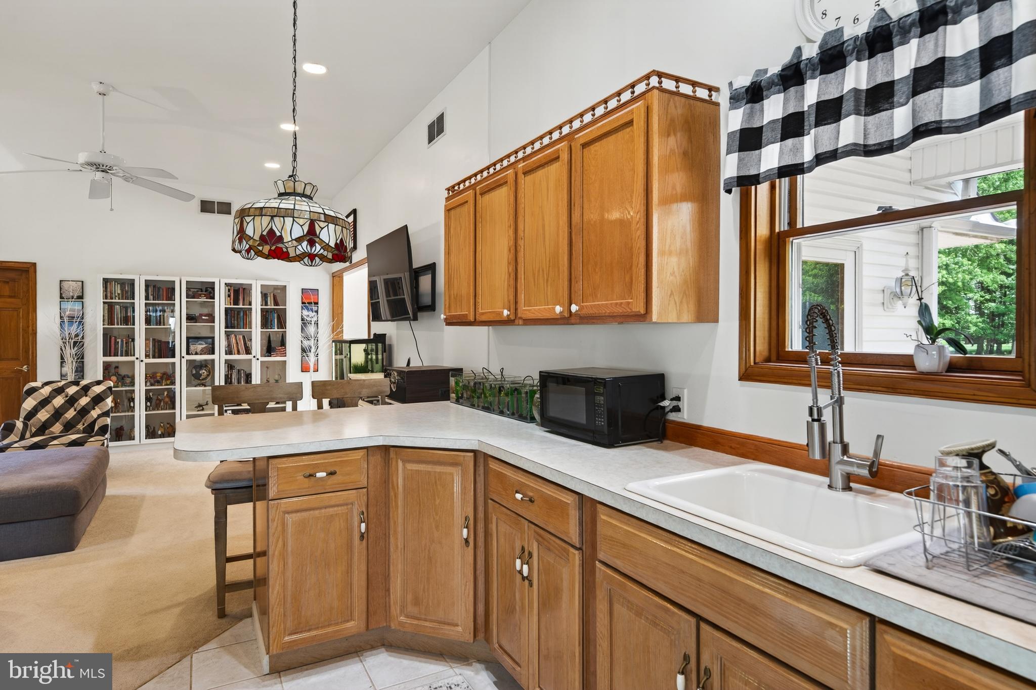 SWEET HOLLOW - Residential