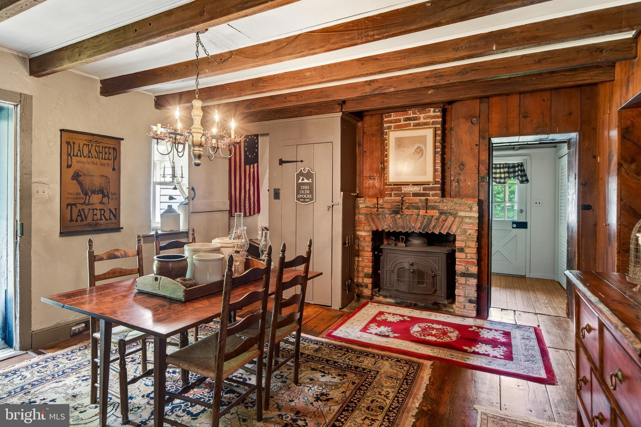 SWEET HOLLOW - Residential
