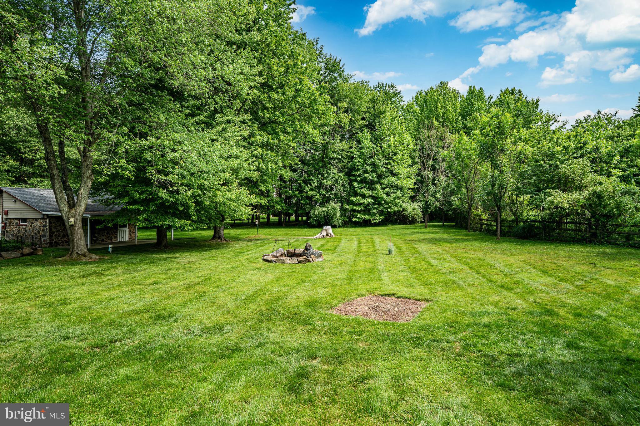 SWEET HOLLOW - Residential
