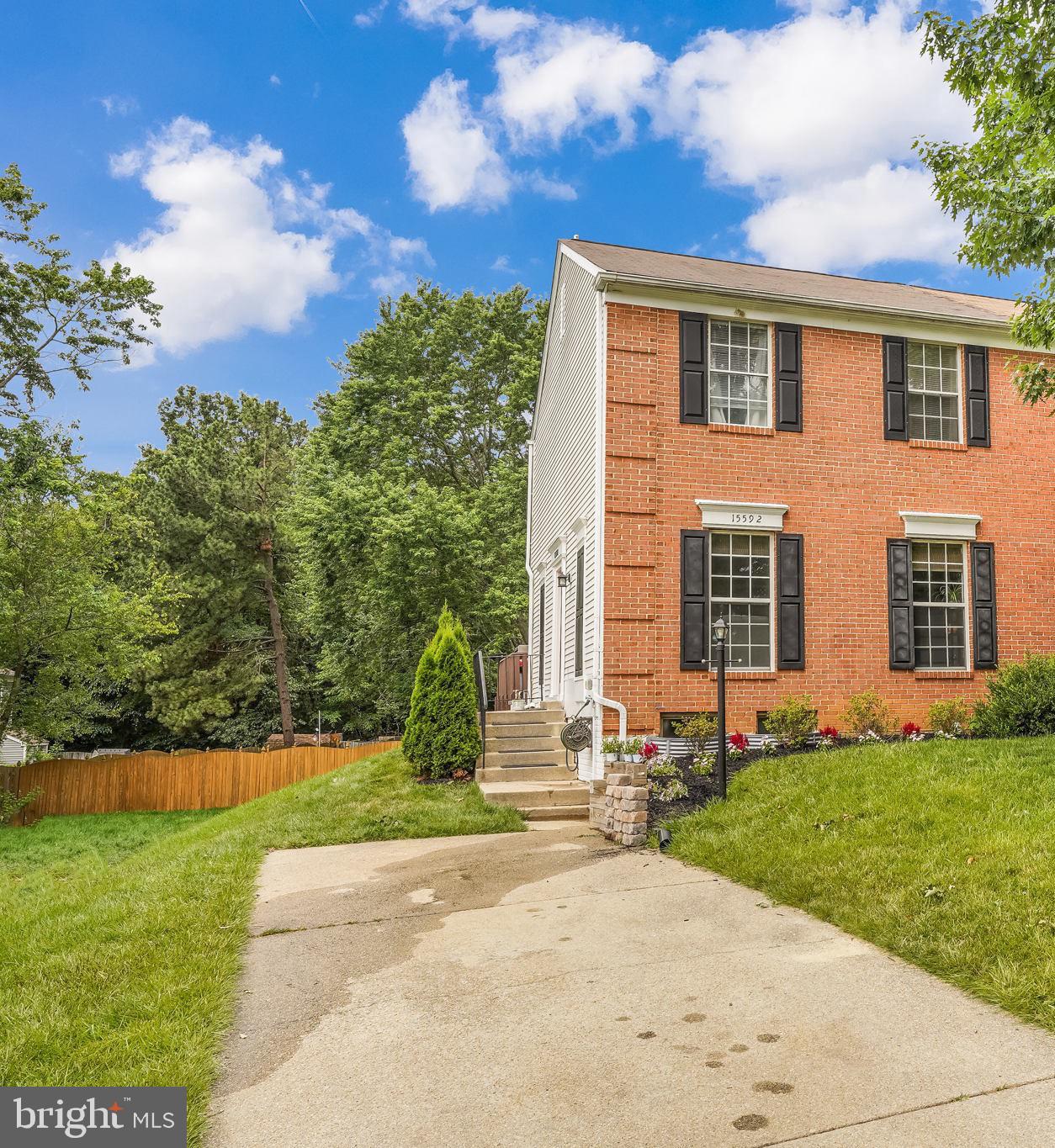 Are you looking for a Beautifully Updated home? Looking to live in a Lake Community? Come check out this adorable duplex located on quiet cul de sac in the popular Montclair neighborhood.  Beautifully updated on all 3 levels! Montclair is one of a kind! With Lake Montclair, you will have access to three beaches, boating, rafting, canoeing, and more. There are events held throughout the community all year long, such as parties on the beach, community yard sales, and activities for people of all ages. There are walking trails and parks to enjoy. The Country Club offers a pool and golf memberships and tennis courts - indoor AND outdoor! Montclair Library and shopping is right about the corner. With 3 bedrooms and 2 full baths this one wont last long! Kitchen is open to the family room and dining area creating a spacious main level open floor plan. Gorgeous granite countertops and all stainless appliances! Walk out from the dining room through the sliding glass door on to the brand new deck area! This home has newer floors, newer updated stairs, and freshly painted! Check out that bonus room in the basement that could be used for a bedroom with full en-suite or a separate office space! Accepting online applications - Call/text agent for link.