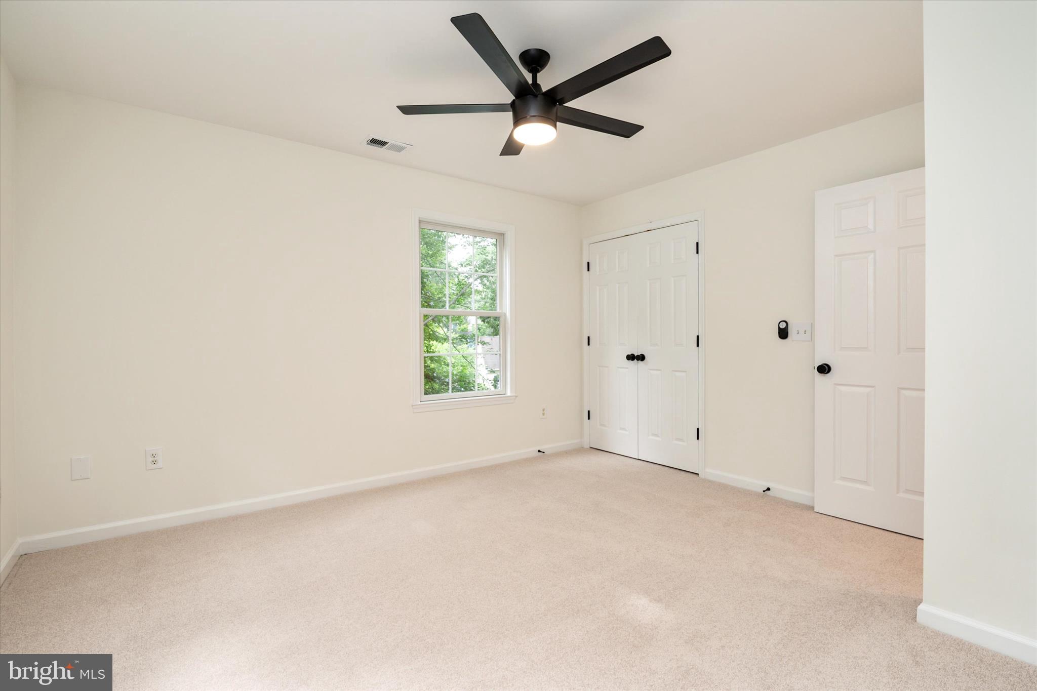 ANNAPOLIS ROADS - Residential