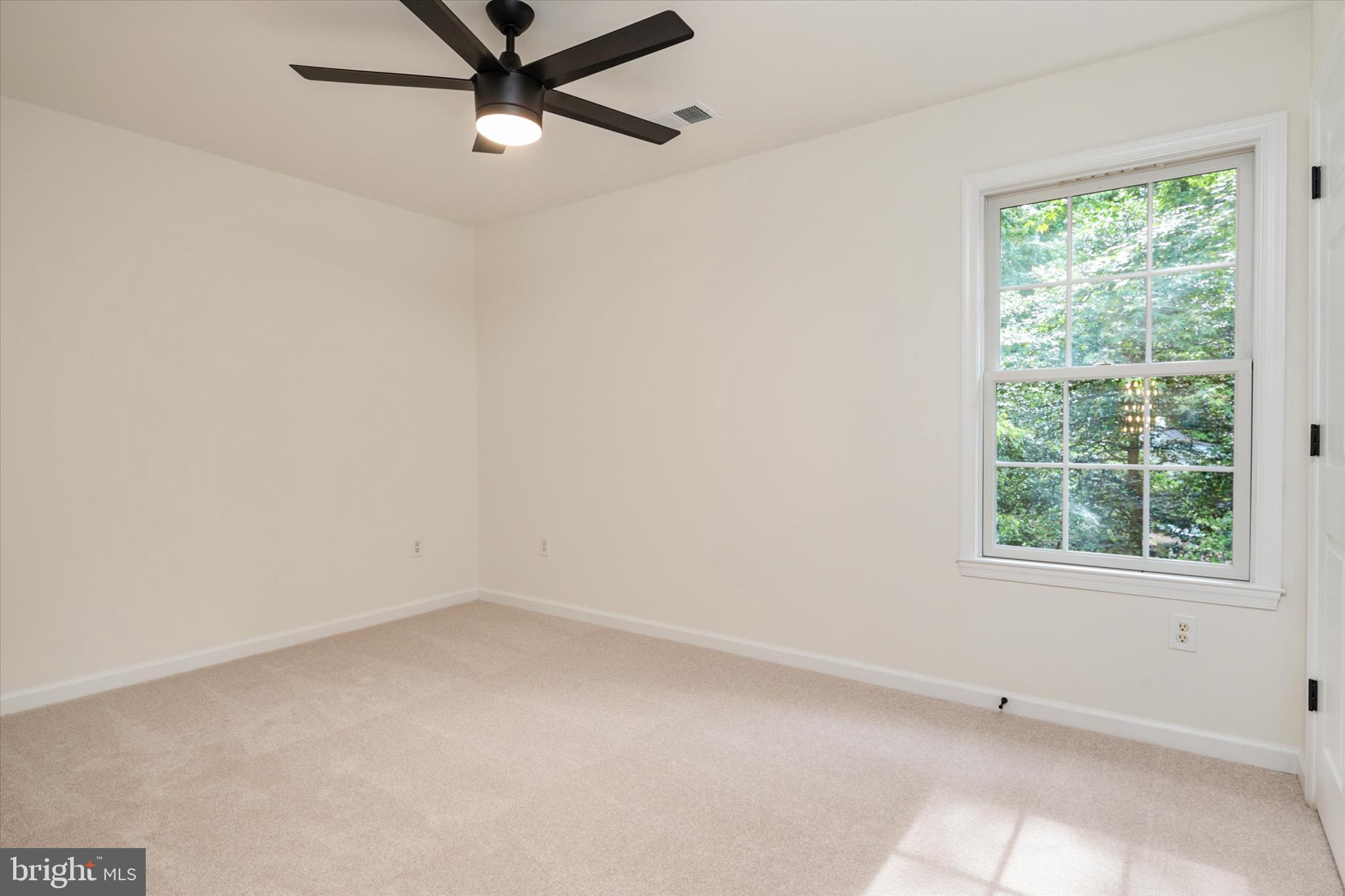 ANNAPOLIS ROADS - Residential