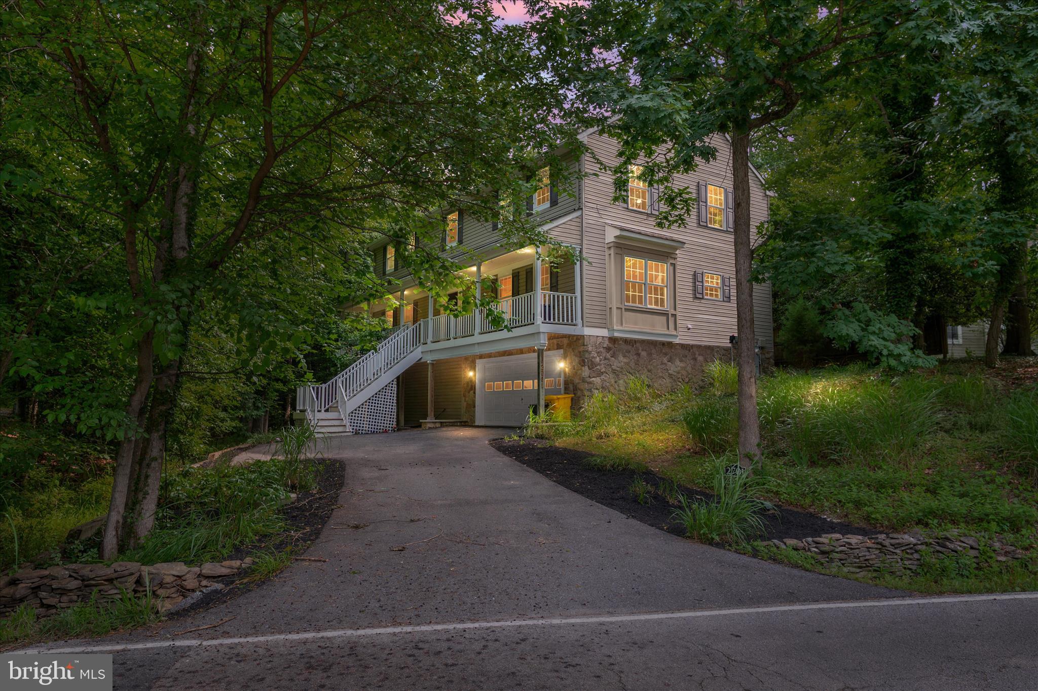 ANNAPOLIS ROADS - Residential
