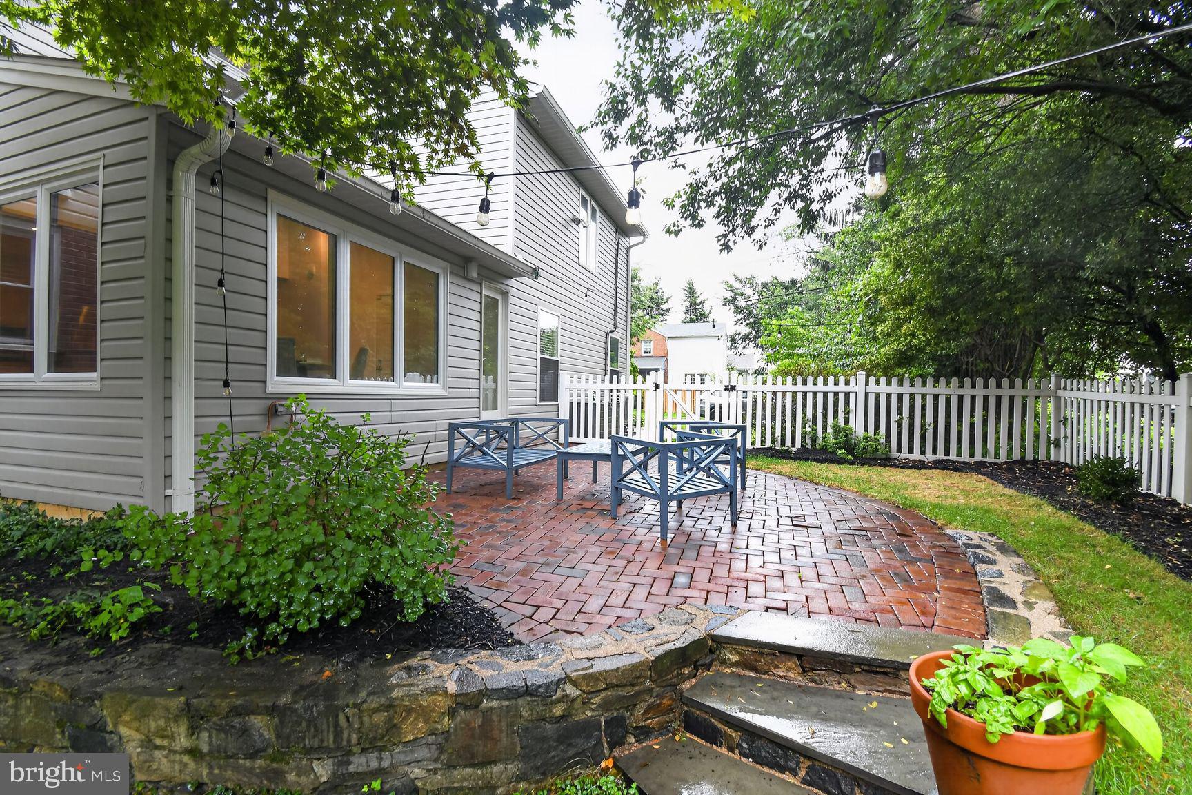 MAPLEWOOD - Residential
