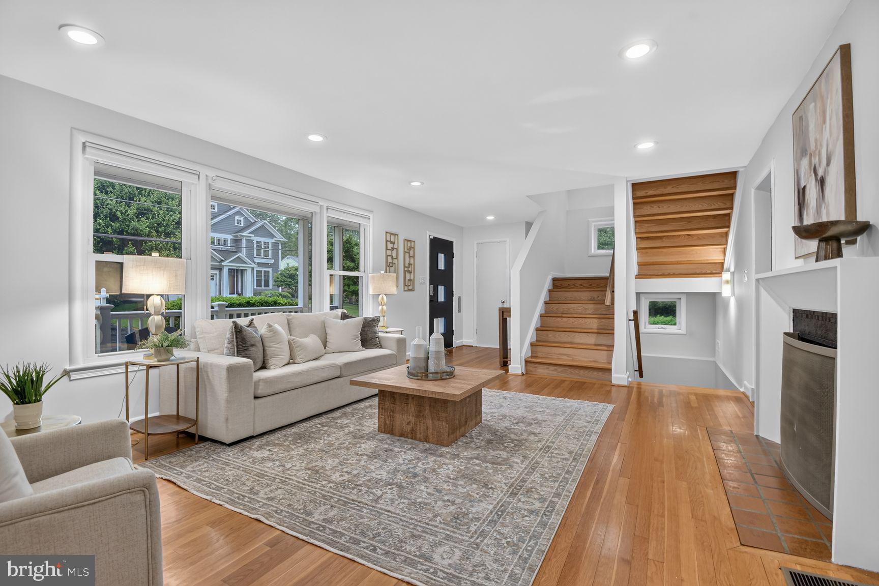 MAPLEWOOD - Residential