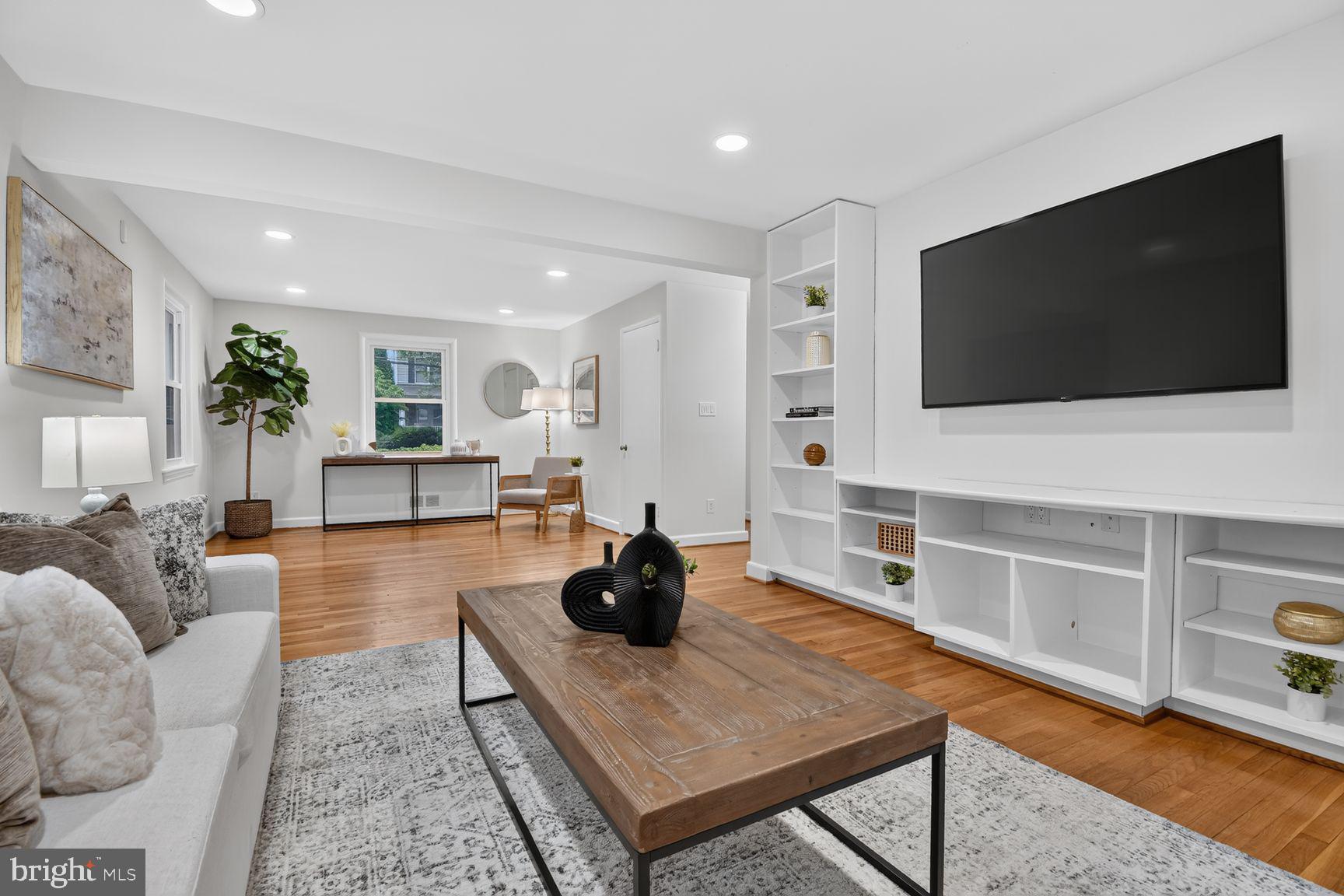 MAPLEWOOD - Residential
