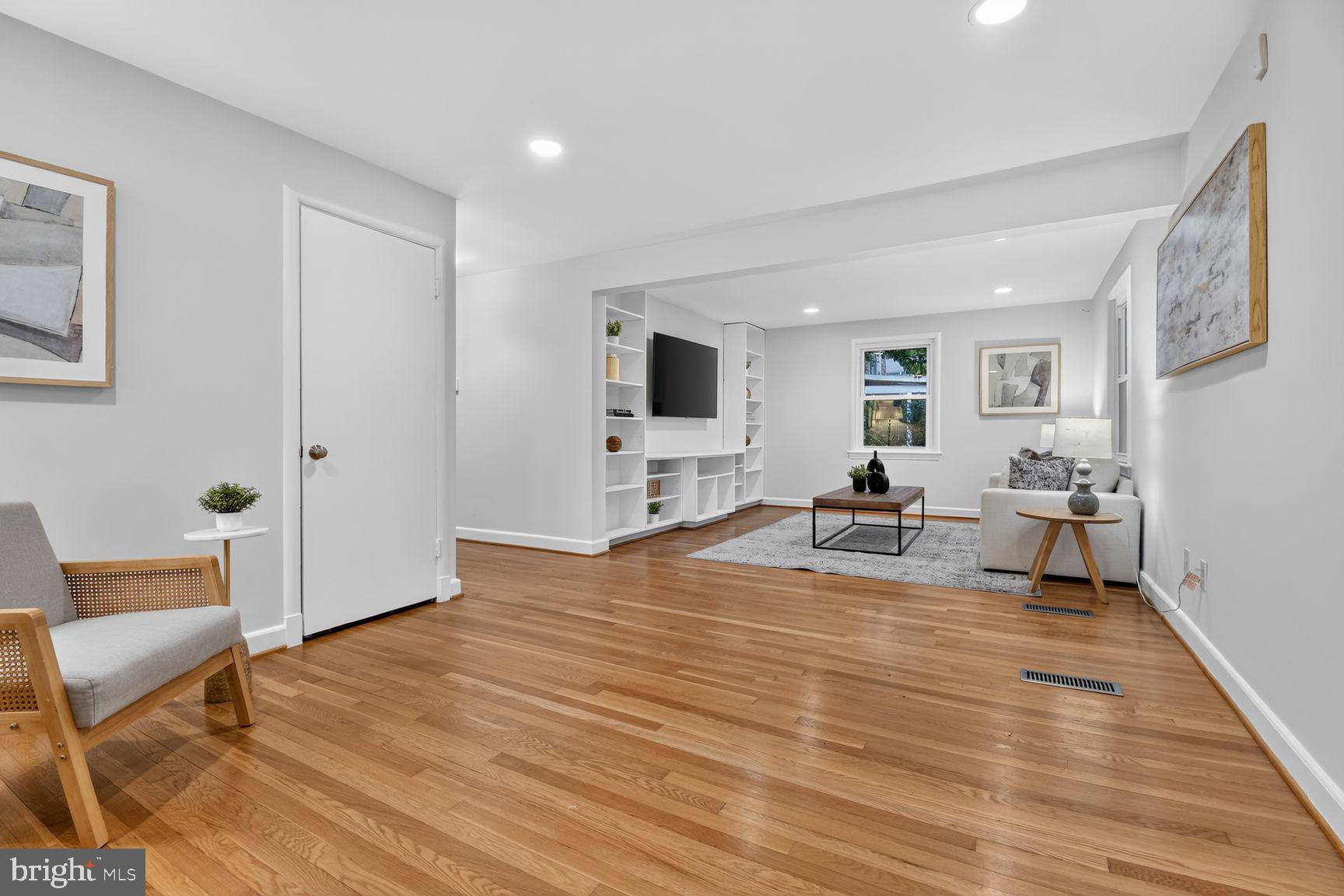 MAPLEWOOD - Residential