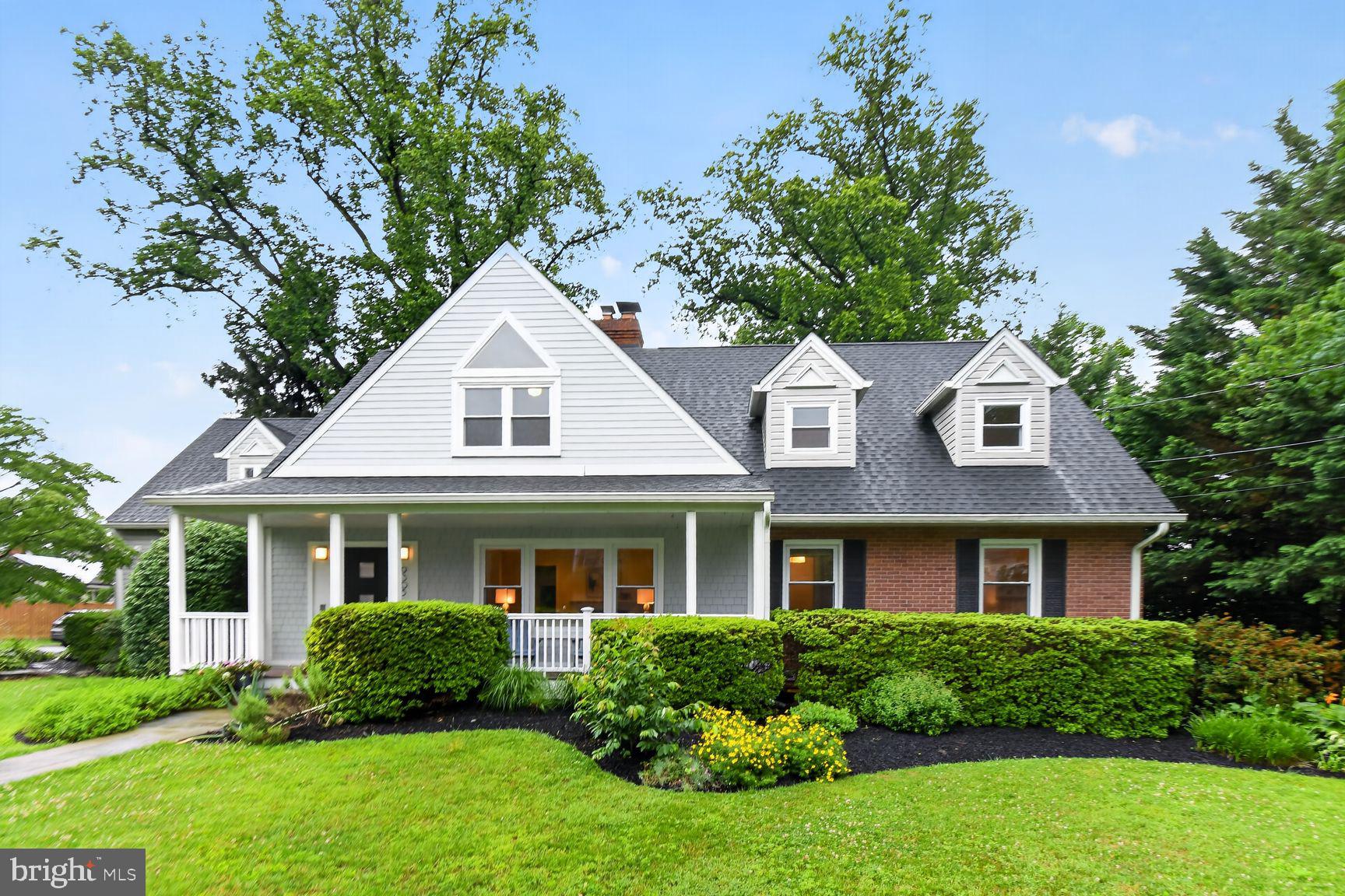 MAPLEWOOD - Residential