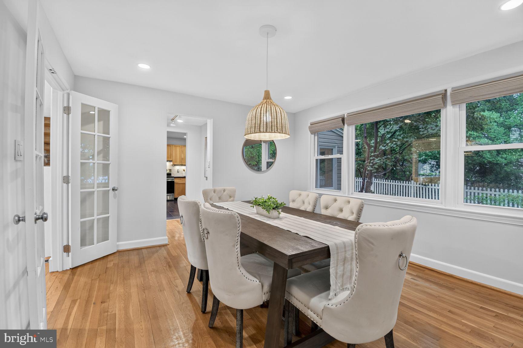 MAPLEWOOD - Residential