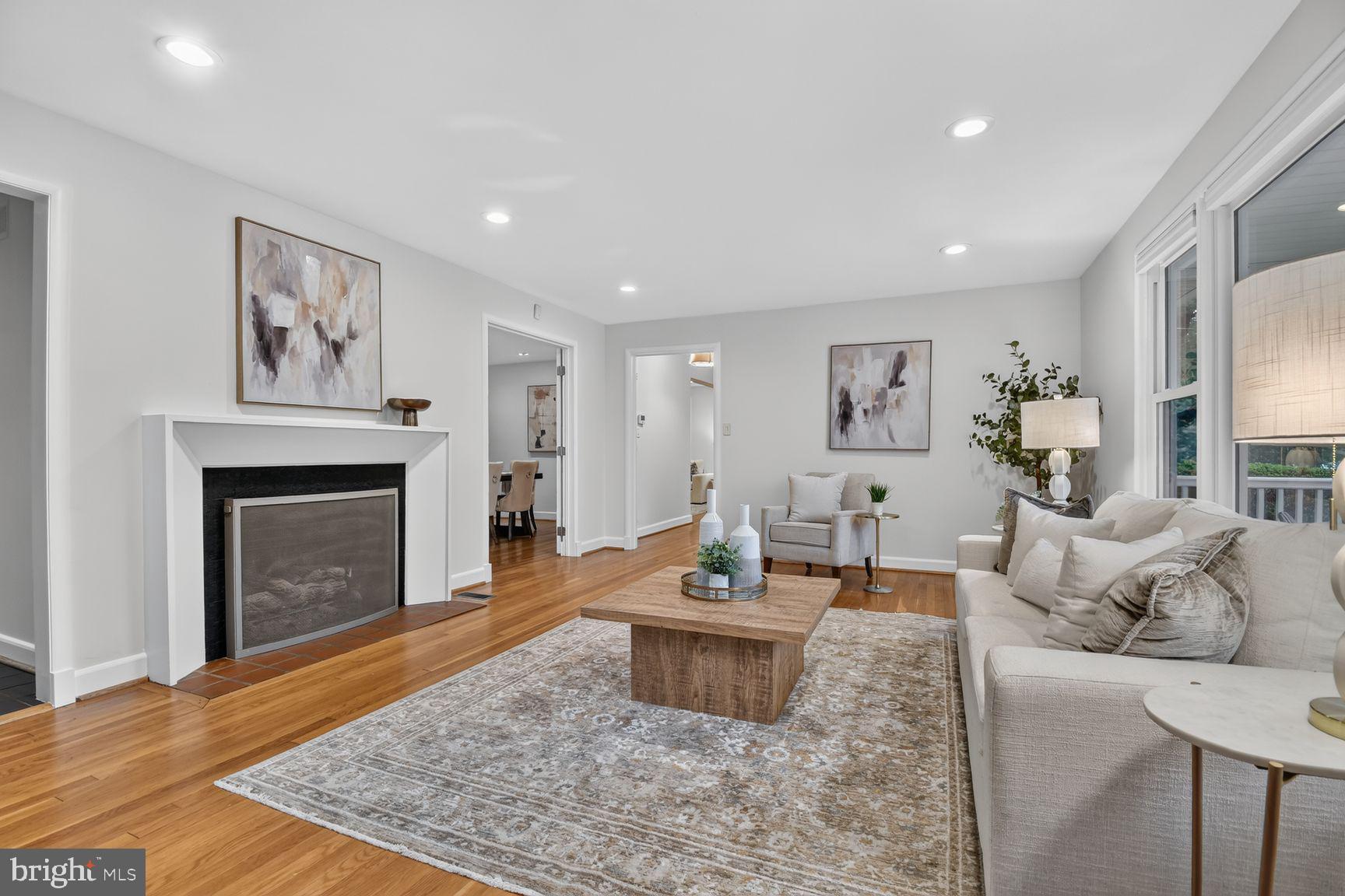 MAPLEWOOD - Residential