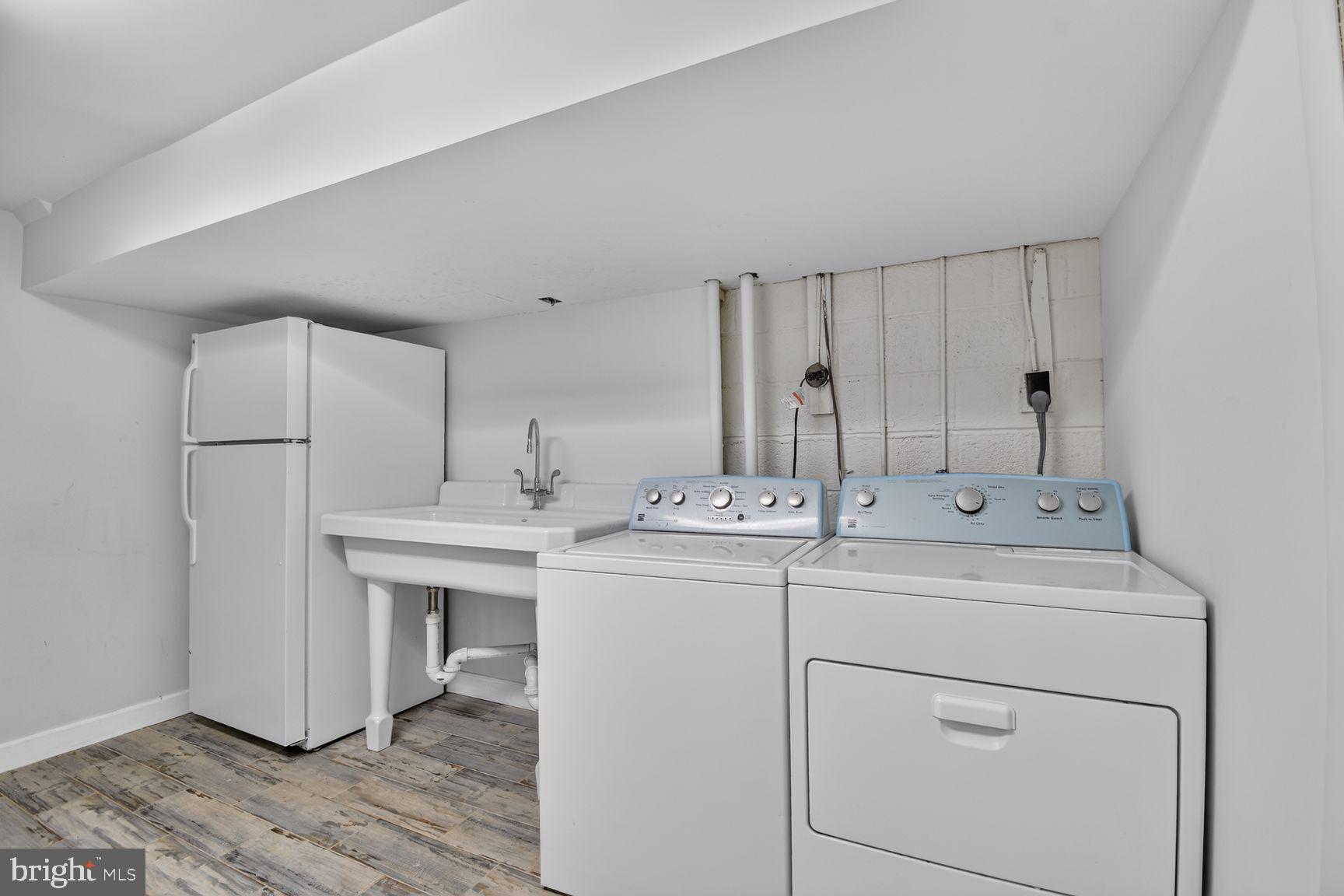 MAPLEWOOD - Residential