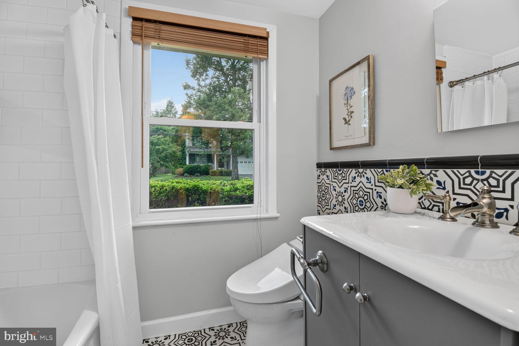 MAPLEWOOD - Residential