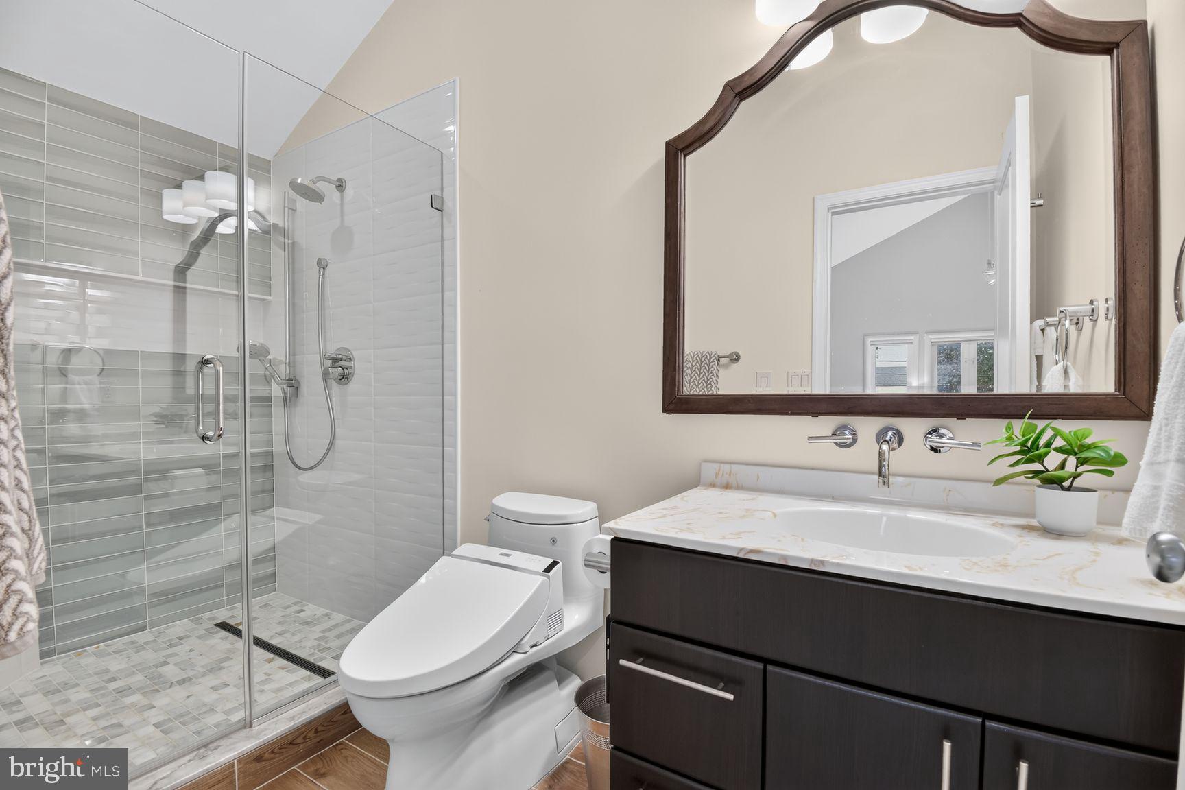 MAPLEWOOD - Residential