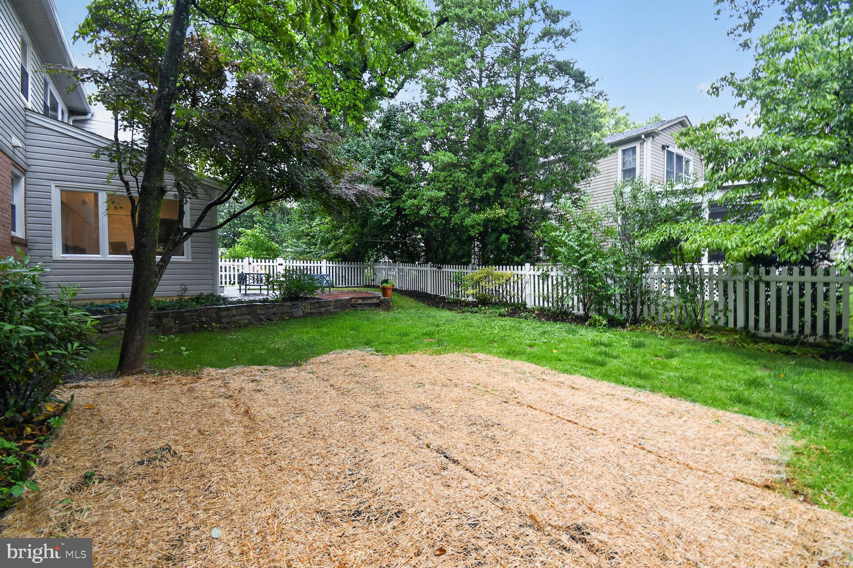 MAPLEWOOD - Residential