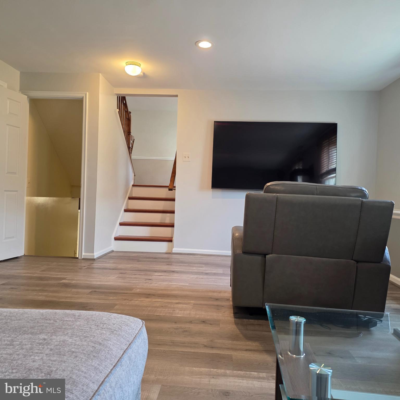 SILVER SPRING STATION - Residential