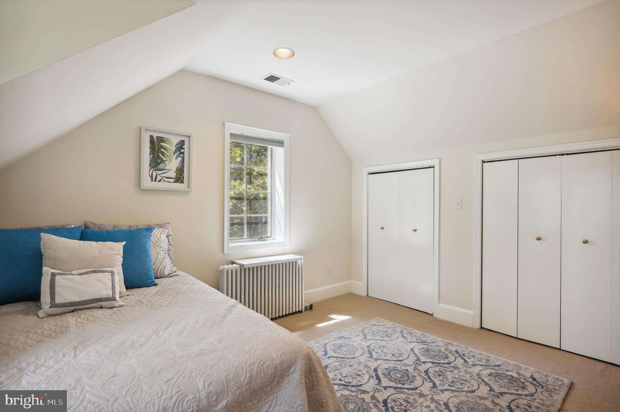 BATTERY PARK - Residential