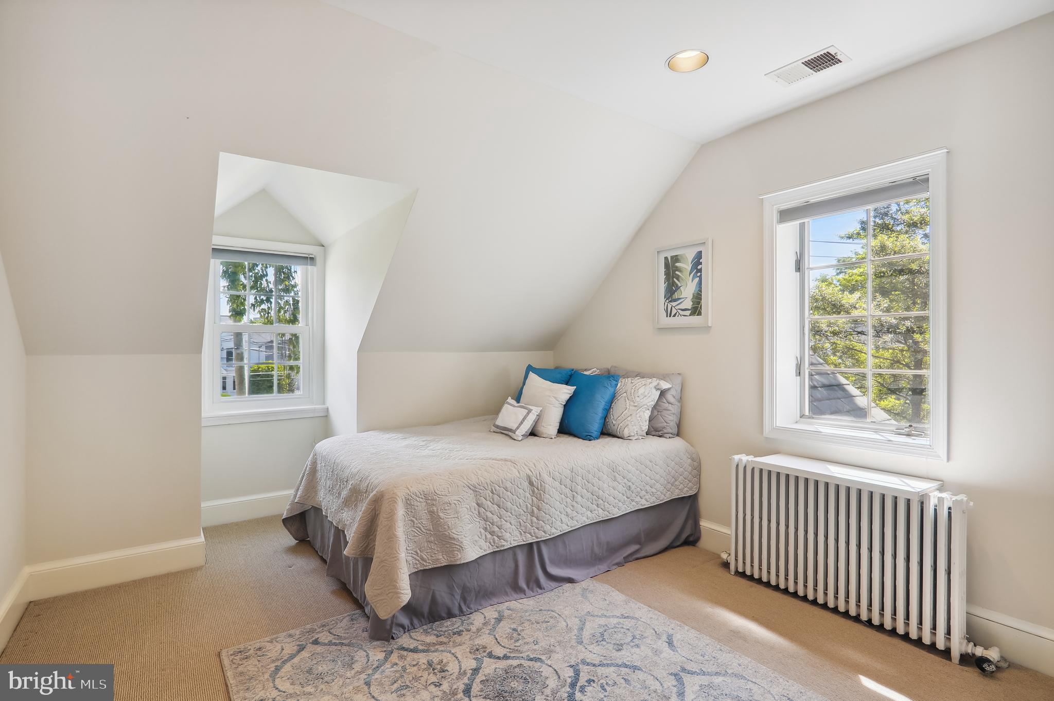 BATTERY PARK - Residential