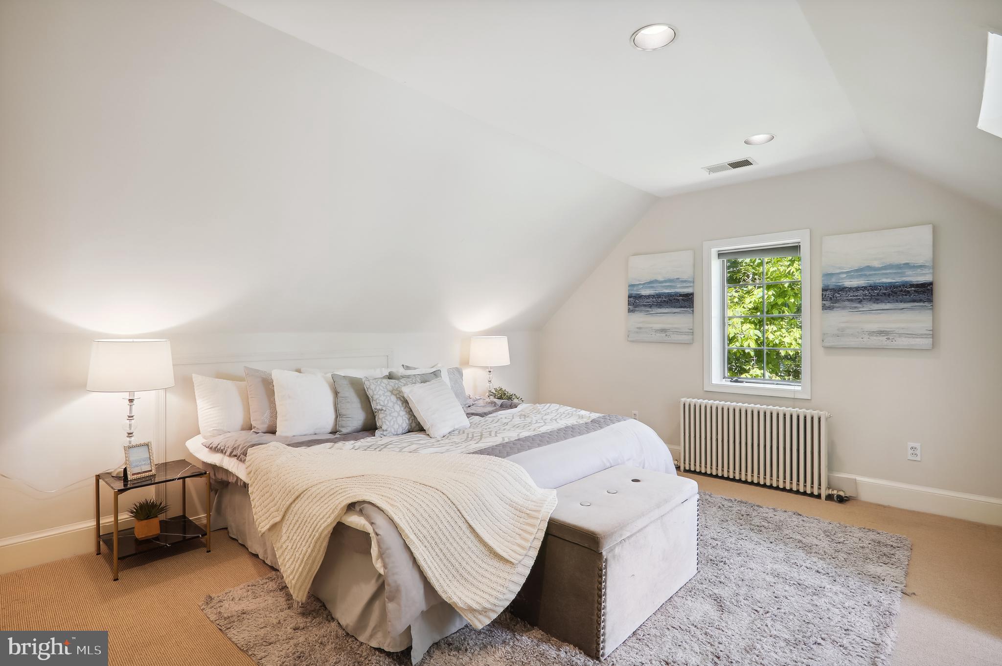 BATTERY PARK - Residential