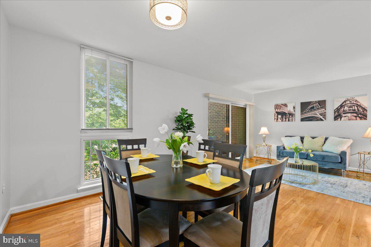 BRISTOW VILLAGE - Residential