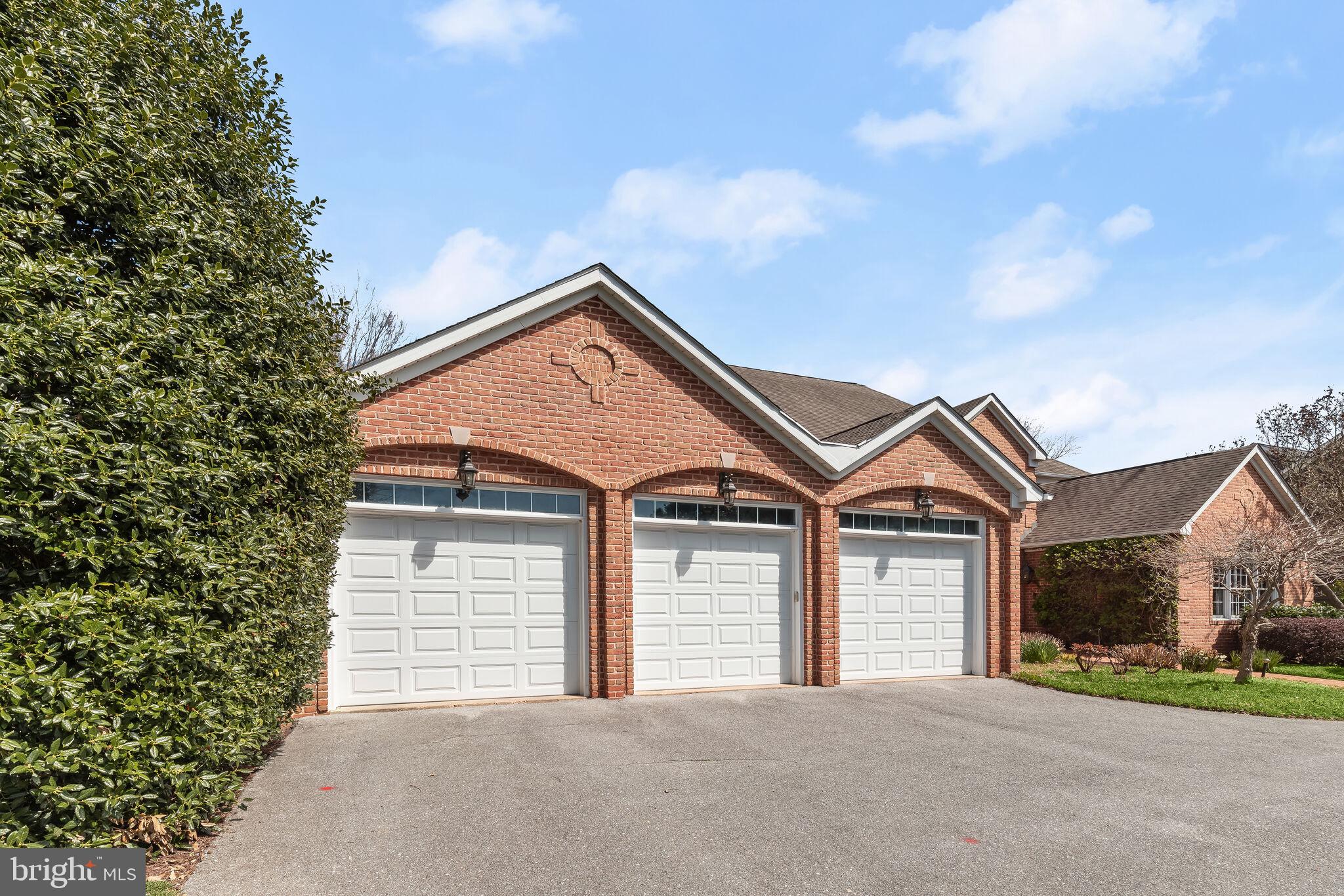 CATTAIL CREEK - Residential