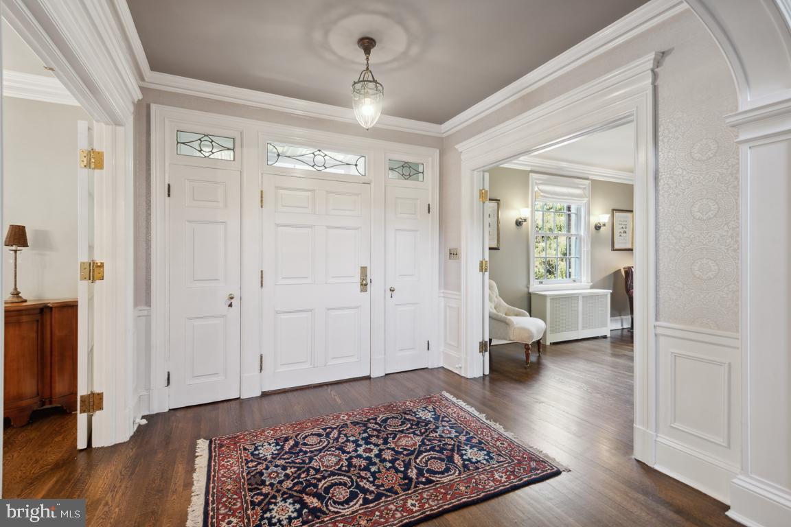 NORTH ROLAND PARK - Residential