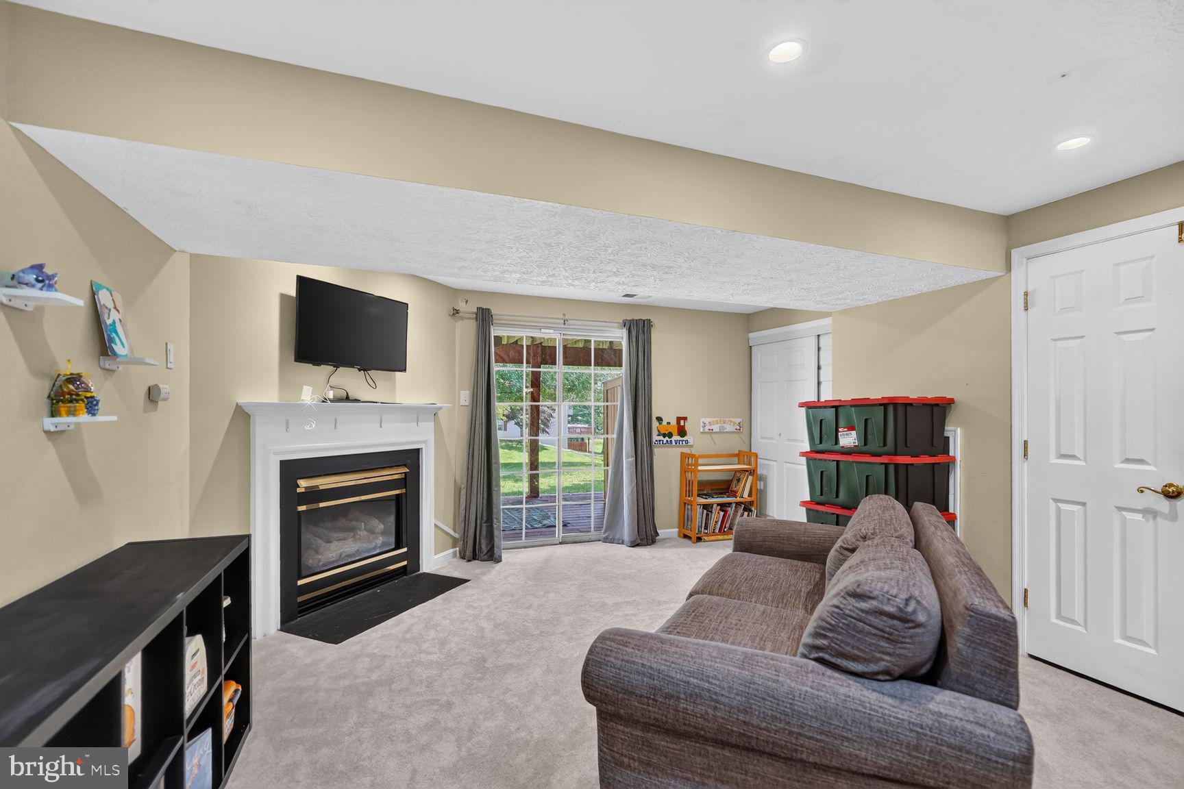 HUNTERS CROSS - Residential