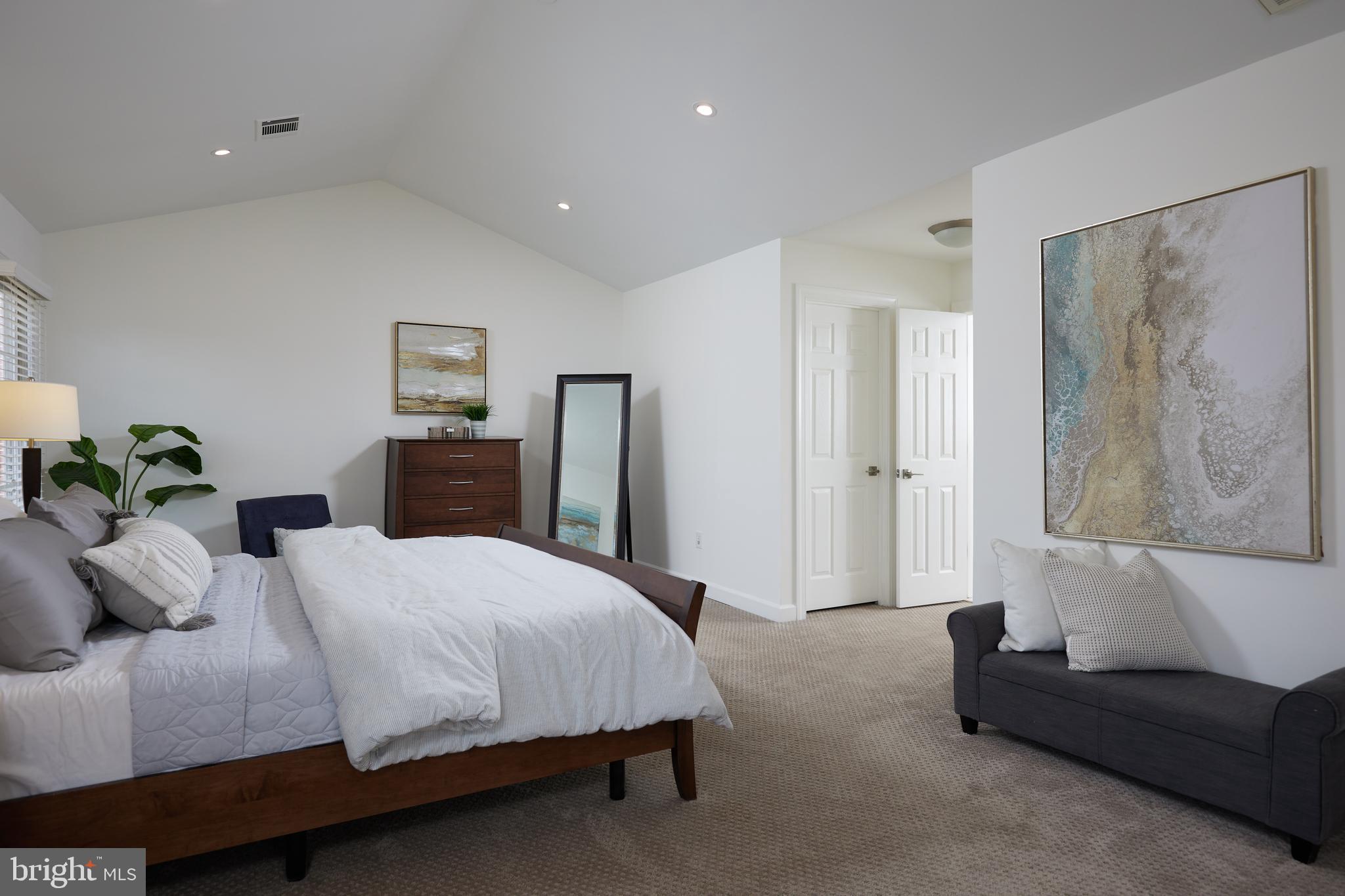 LIGON KNOLLS - Residential