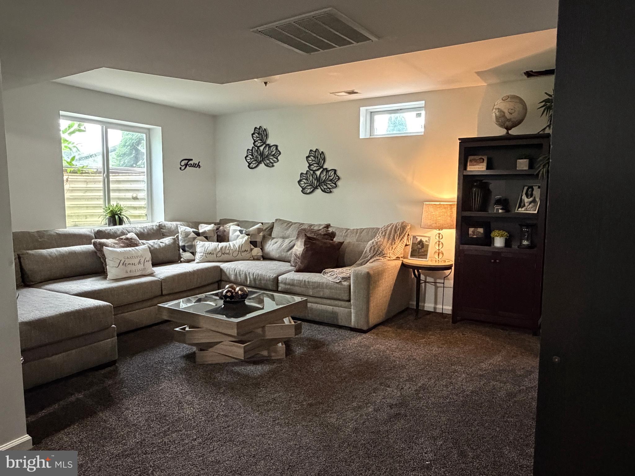 ST GEORGES CROSSING - Residential