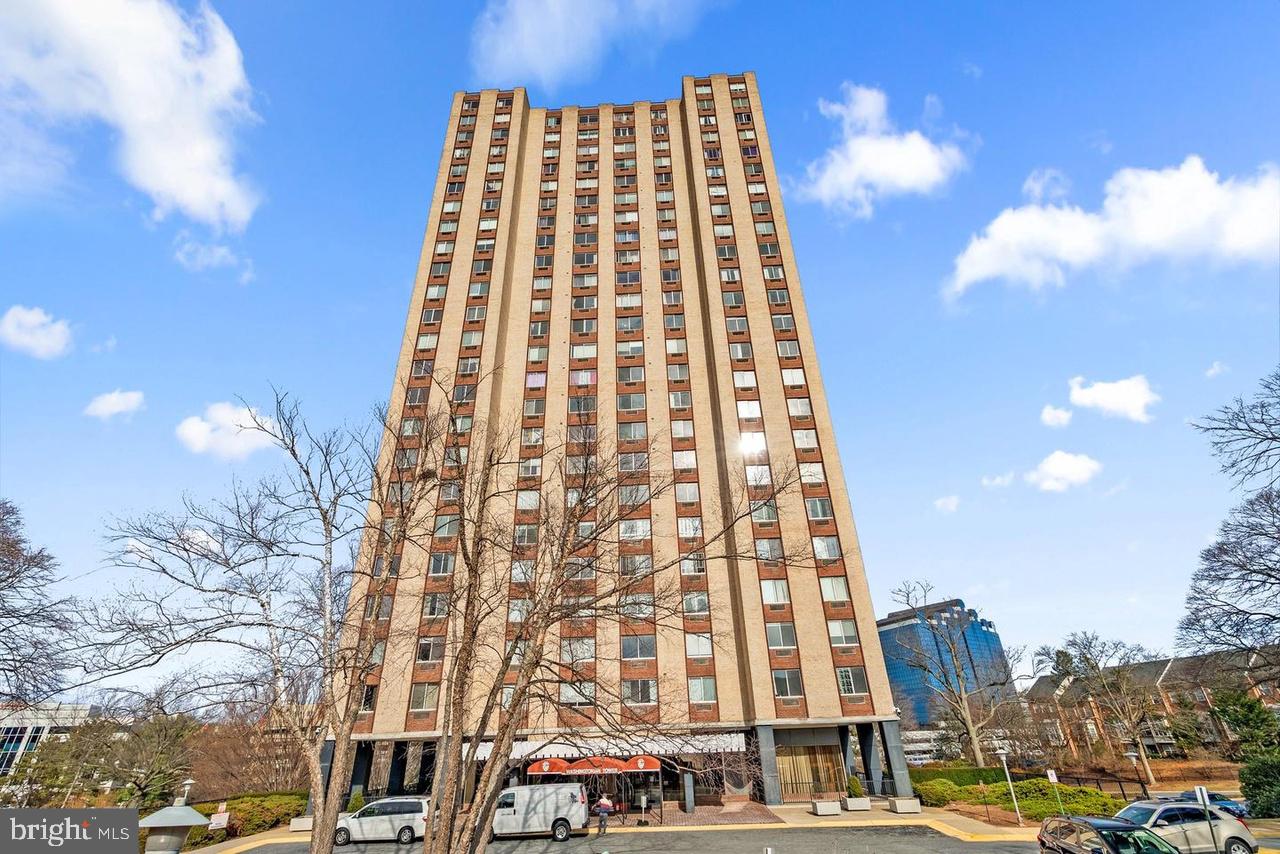 "Great Price Improvement, don't miss out !!!" Spacious 1BR Condo with Stunning Sugarloaf Mountain Views | Prime Location

Welcome to this bright and spacious 1-bedroom, 1-bath residence in the highly sought-after Washington Tower community. Perched on the 18th floor, this home offers breathtaking, unobstructed views of Sugarloaf Mountain—perfect for enjoying beautiful sunrises and peaceful evenings.

Freshly painted and move-in ready, the unit features an open and airy layout with generous living and dining spaces filled with natural light. Elegant hardwood flooring runs throughout, complemented by a renovated kitchen with granite countertops, stainless steel appliances, and a brand-new microwave and dishwasher (2022). Brand new blinds in the living room.

The oversized bedroom includes ample closet space, while the updated bathroom showcases modern cabinetry and finishes for a clean, contemporary feel.

Residents of Washington Tower enjoy a full suite of amenities, including:

24-hour concierge and security
Welcoming lobby and elevator access
On-site maintenance
Large outdoor pool and tennis courts
Penthouse club room with panoramic views
Expansive laundry facilities
Ample unassigned parking

Located just minutes from Rio Lakefront and Downtown Crown, this home offers unbeatable convenience to shopping, dining, entertainment, and major commuter routes including I-270 and I-370.

Whether you're a first-time buyer, downsizing, or investing, this property delivers exceptional value in a prime location.

Vacant and ready for immediate move-in.