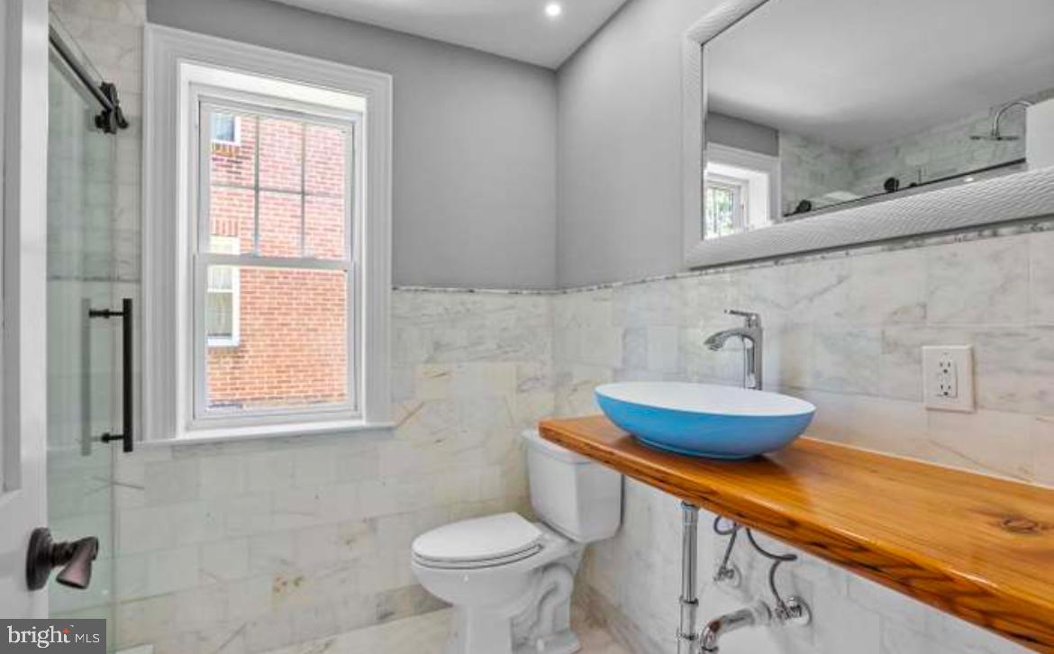 WEST OAK LANE - Residential