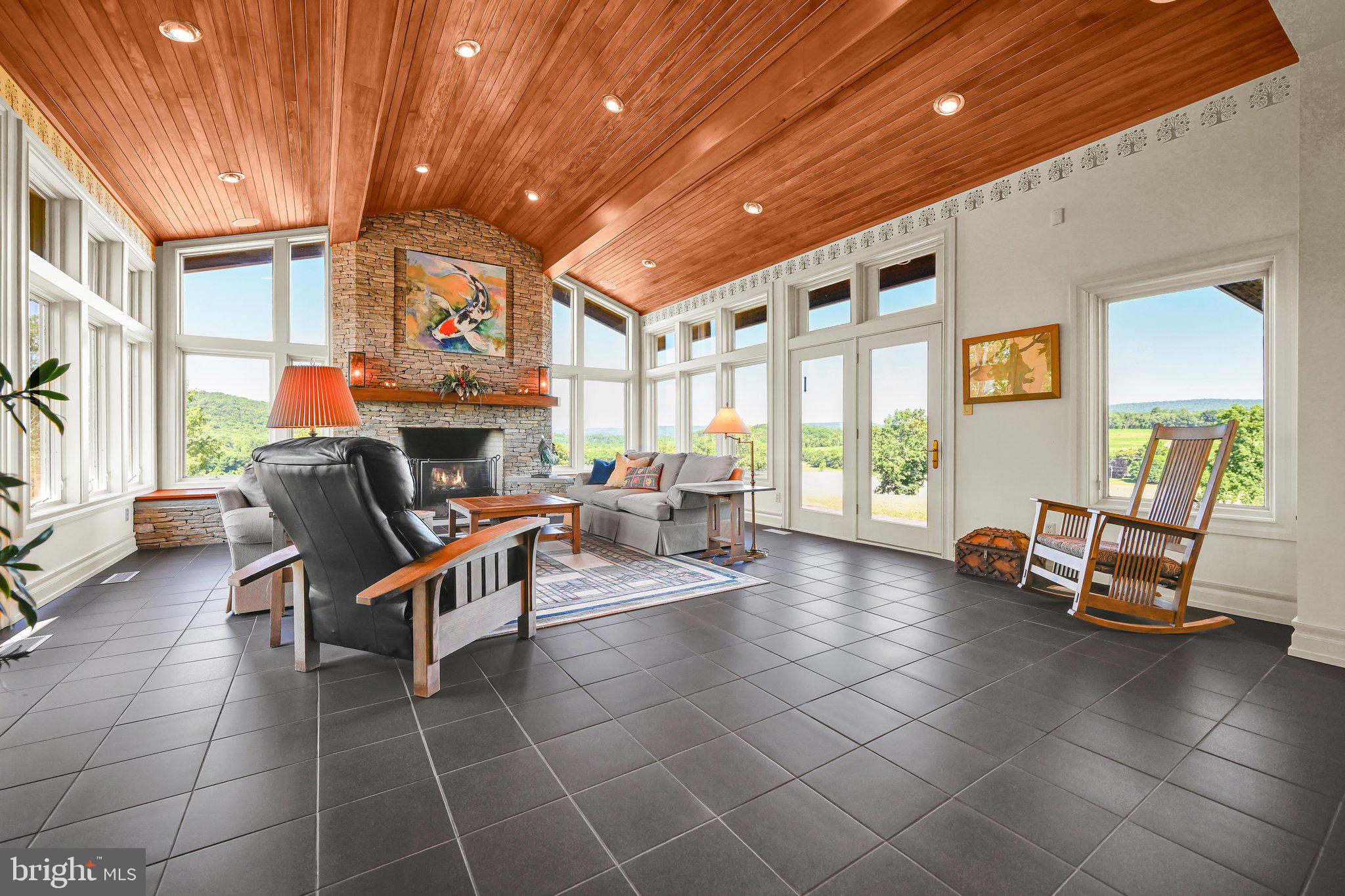 LANDINGVILLE - Residential