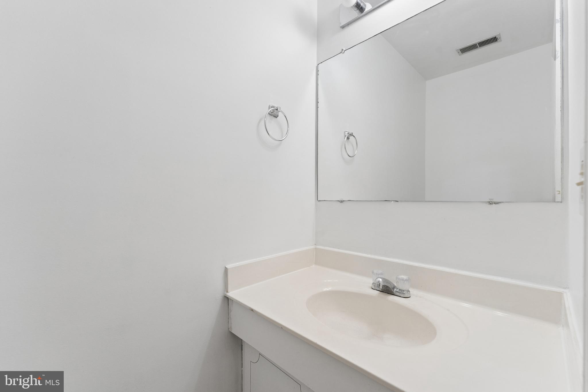 ARBORY CONDO-PHASE 10> - Residential