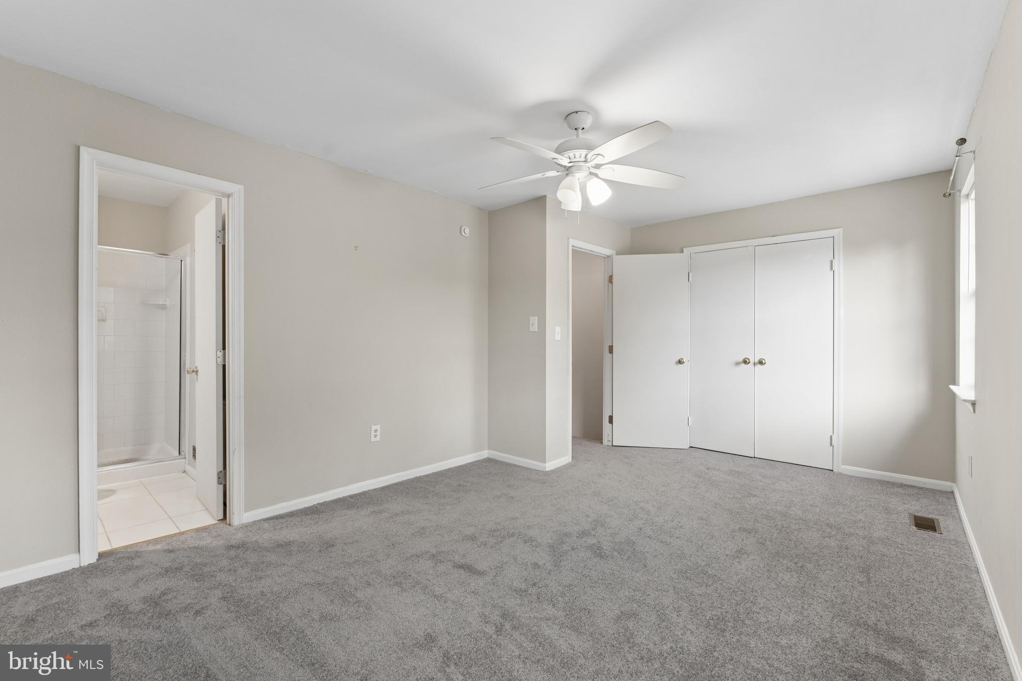 ARBORY CONDO-PHASE 10> - Residential
