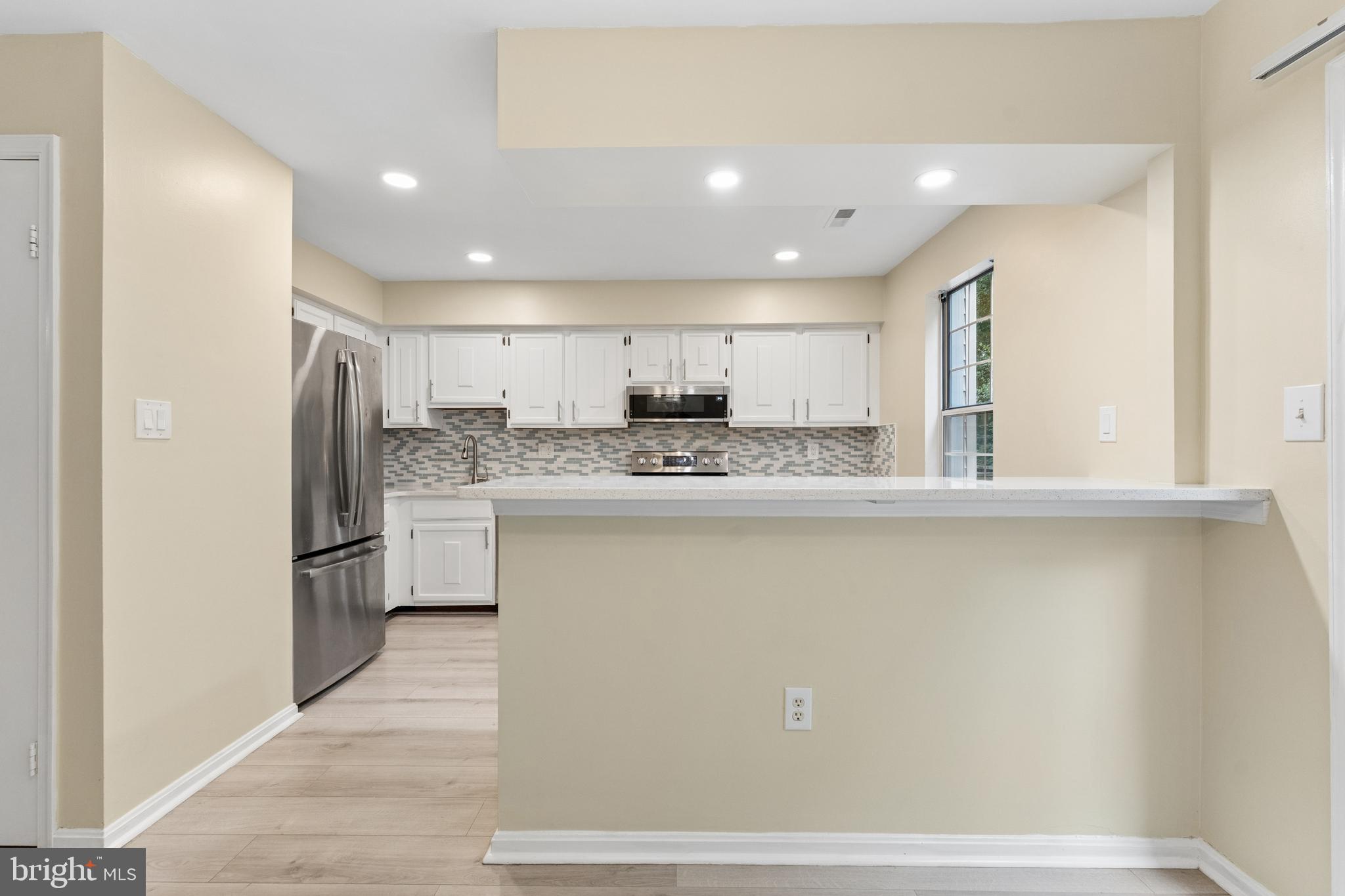 ARBORY CONDO-PHASE 10> - Residential