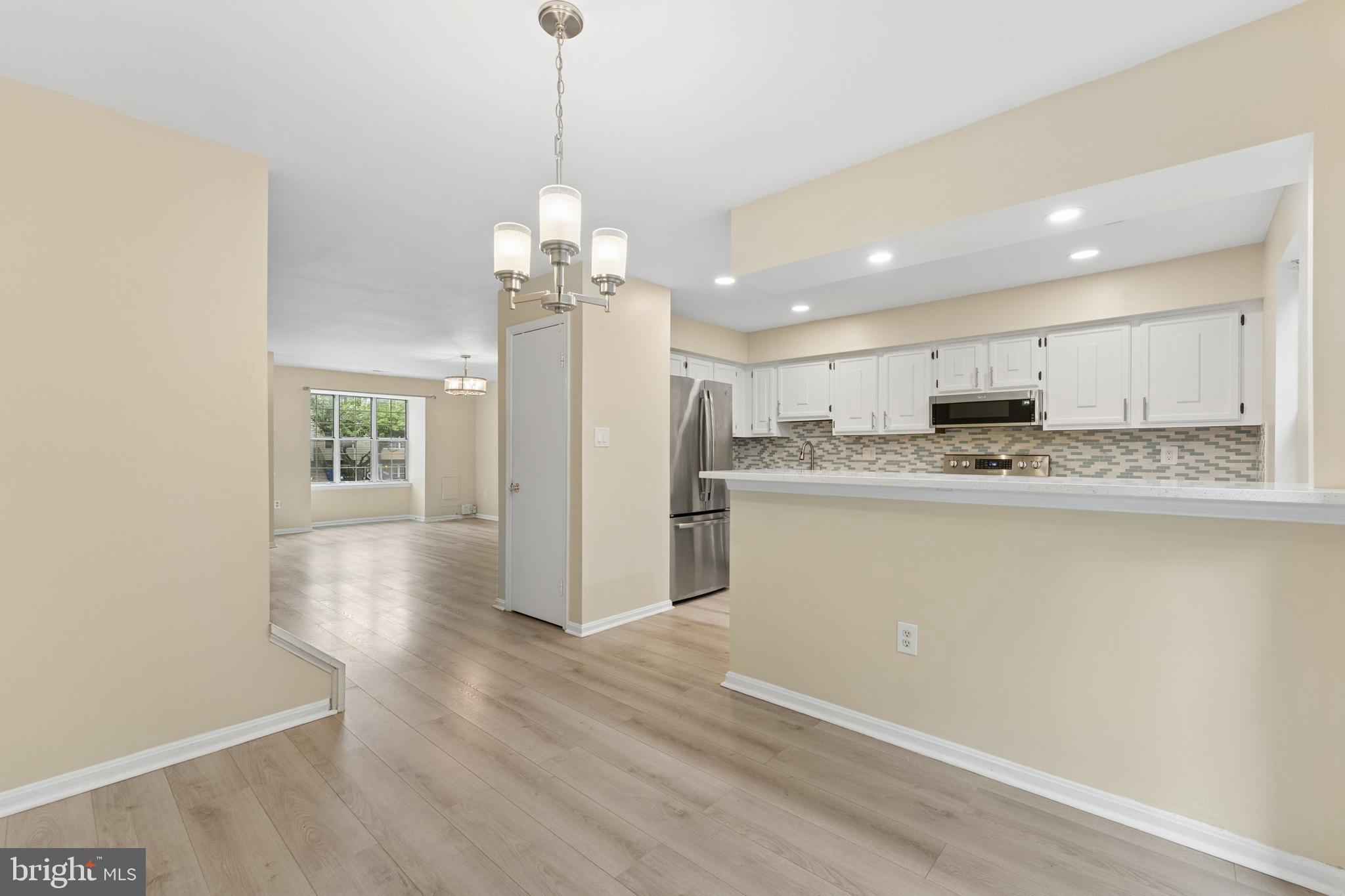 ARBORY CONDO-PHASE 10> - Residential