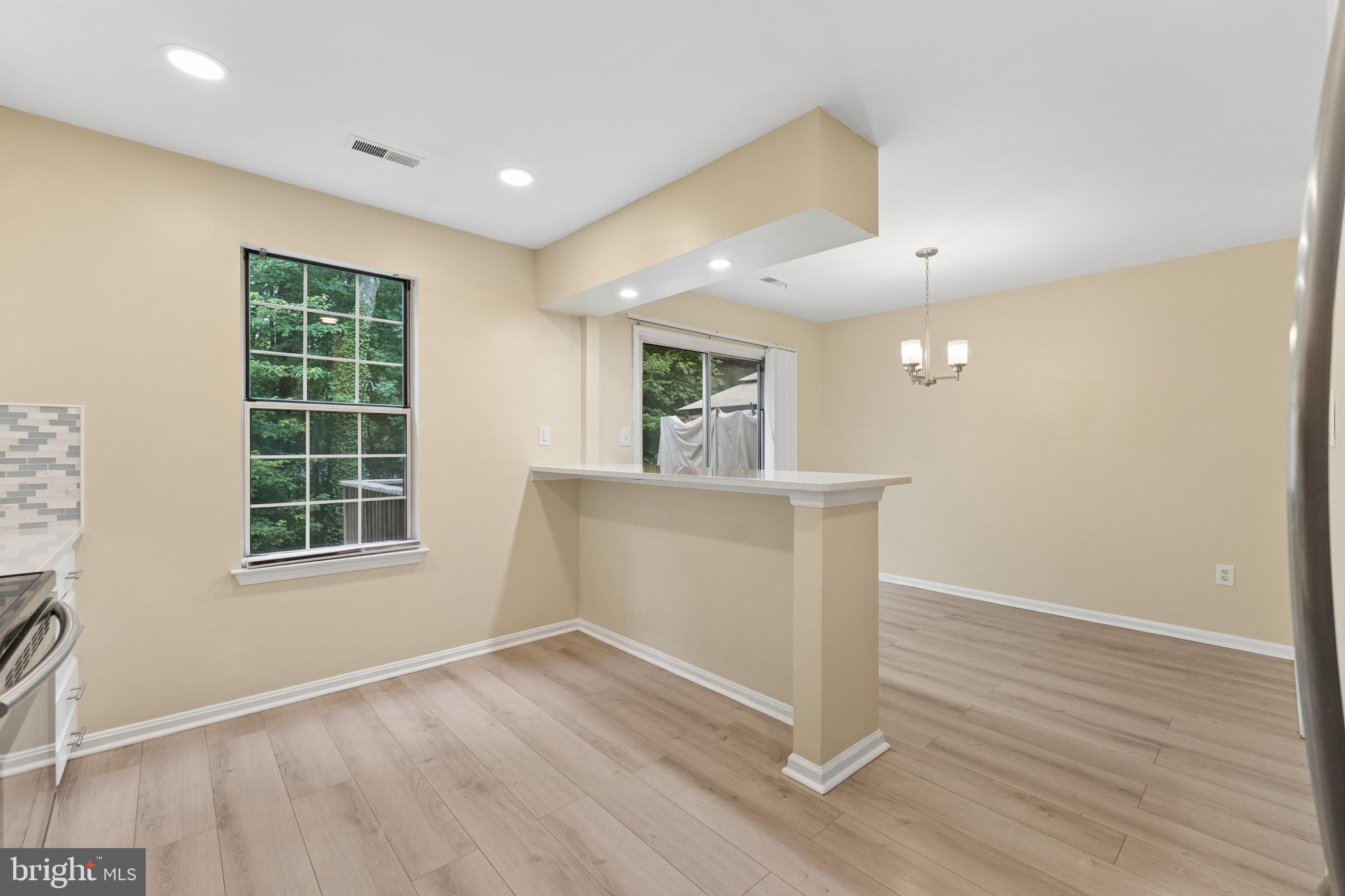 ARBORY CONDO-PHASE 10> - Residential