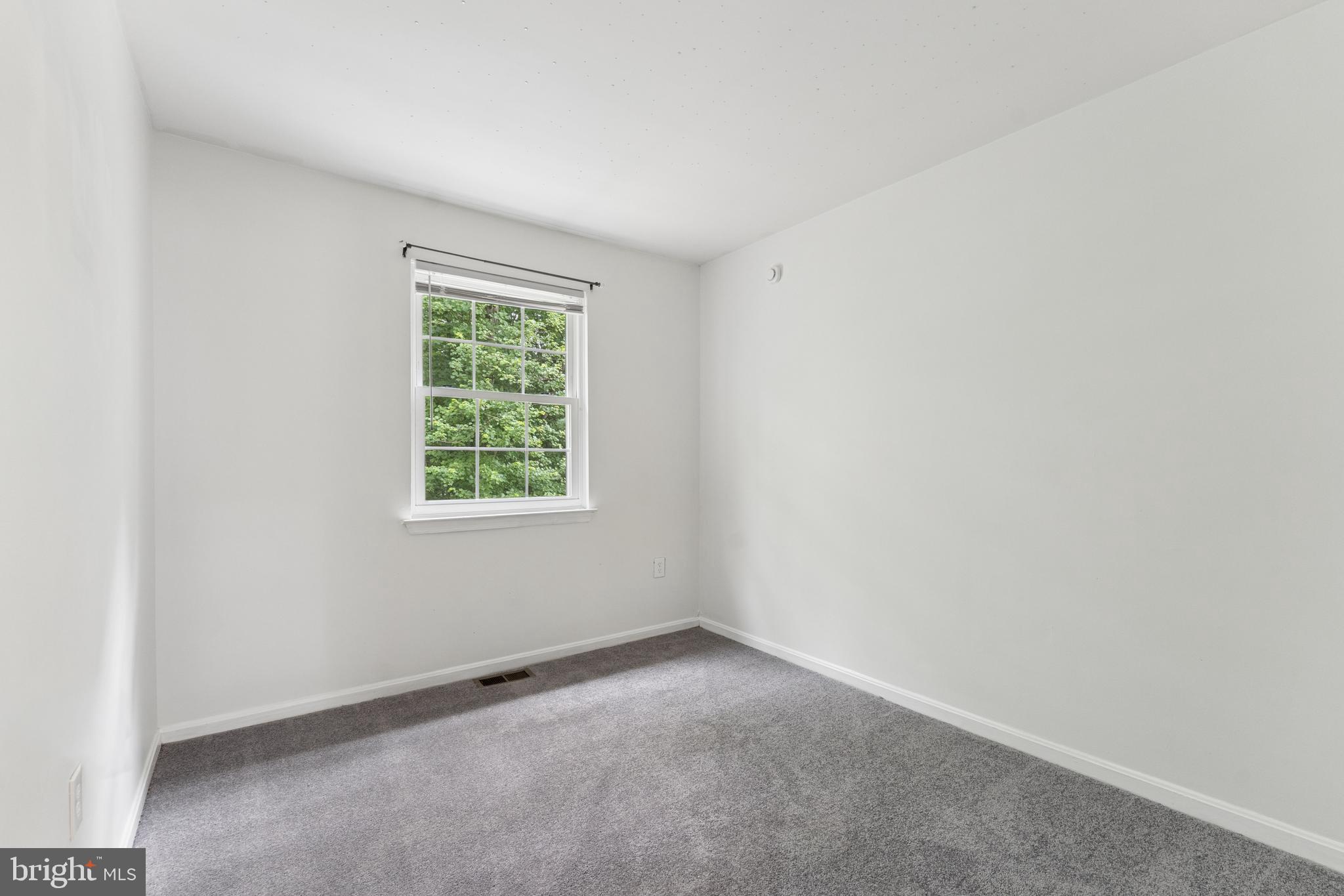 ARBORY CONDO-PHASE 10> - Residential