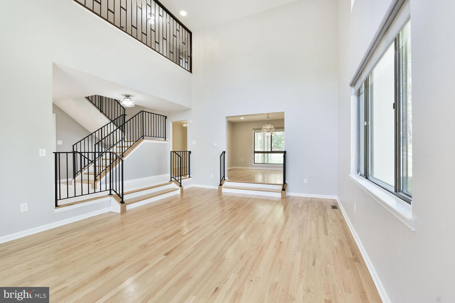 POTOMAC VILLAGE - Residential