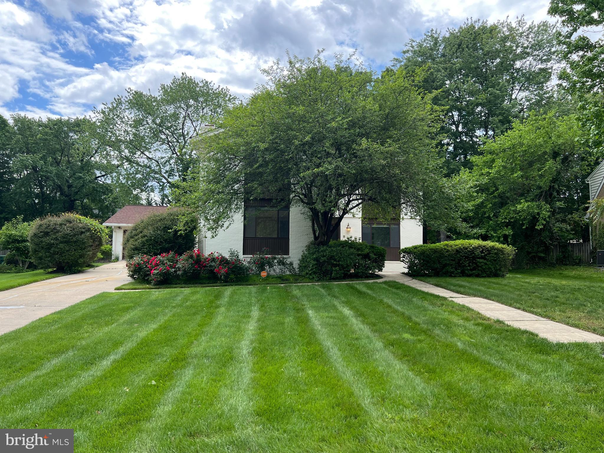 POTOMAC VILLAGE - Residential