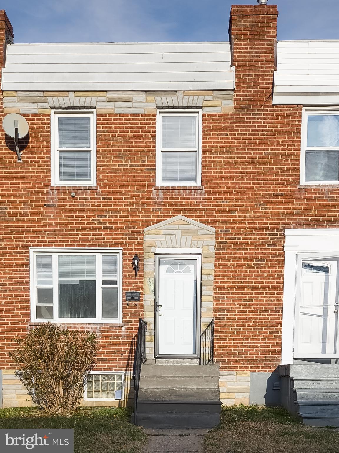 Minimum Credit Score 580, Minimum income $50,400**Newly Updated Townhouse - Move-In Ready!** Back on the market! The property was taken off the market to Lead paint certification and a Rental license.

Welcome to your new home! This townhouse is newly updated and move-in ready, offering you the perfect blend of modern convenience and classic charm.
 The elegant hardwood floors throughout the house complement the bright and airy layout and create a welcoming atmosphere you will love coming home to.
The kitchen has brand-new stainless steel appliances, perfect for preparing delicious meals and entertaining guests.
The house has been recently updated with a fresh coat of paint that adds a vibrant touch to the living space and gives the entire house a bright and inviting feel.
 The lovely backyard is perfect for enjoying the beautiful weather and hosting barbecues with family and friends.
The main level features a handy bedroom and bathroom, making it ideal for guests, in-laws, or anyone who prefers to avoid stairs.

 Quick move-in is available! This townhouse offers the perfect blend of convenience and charm, making it a wonderful place to call home.

#TownhouseForRent #ModernLiving #Convenient #FreshUpdate #BackyardOasis