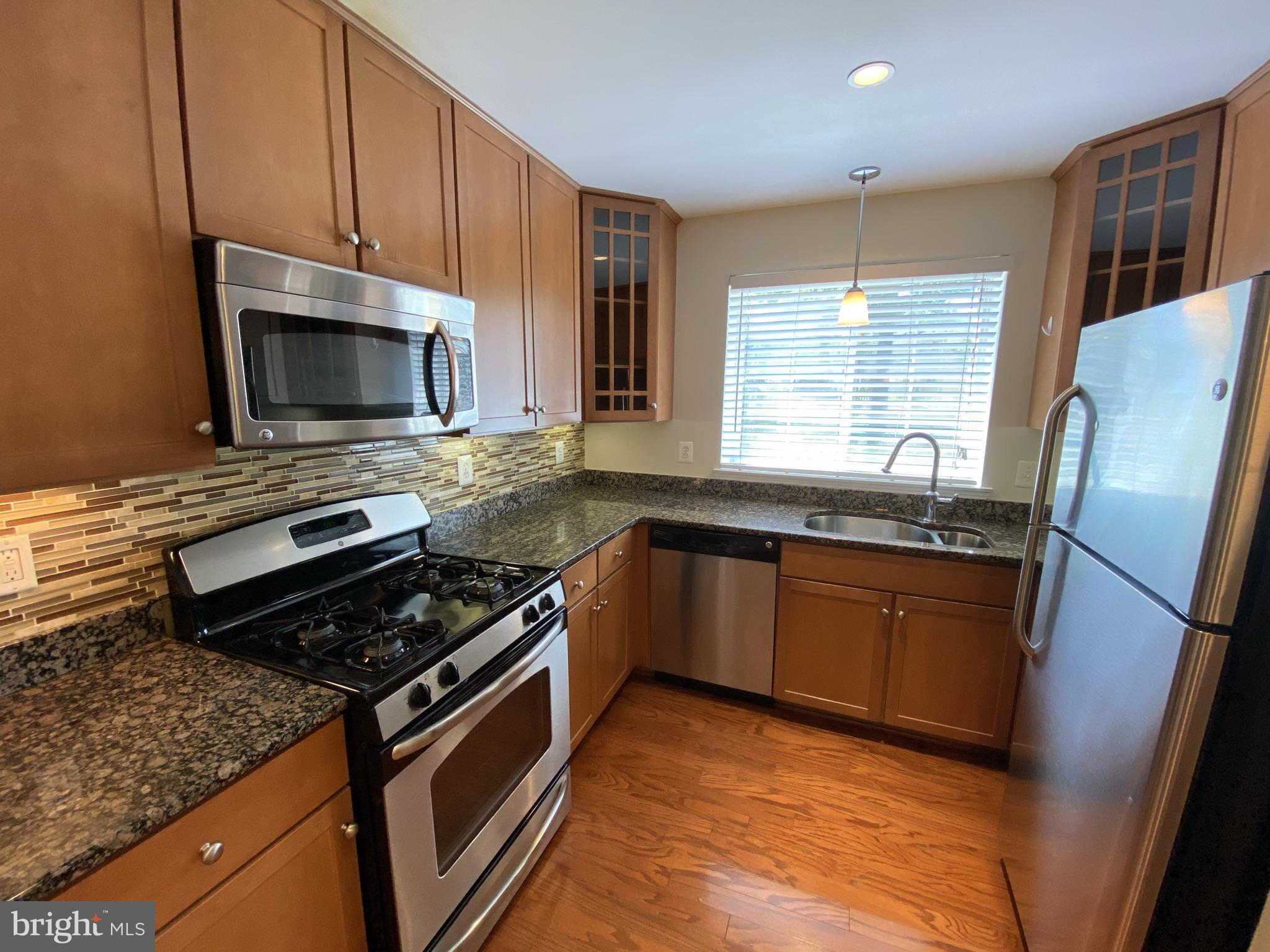 WEST VILLAGE OF SHIRLINGTON - Residential Lease