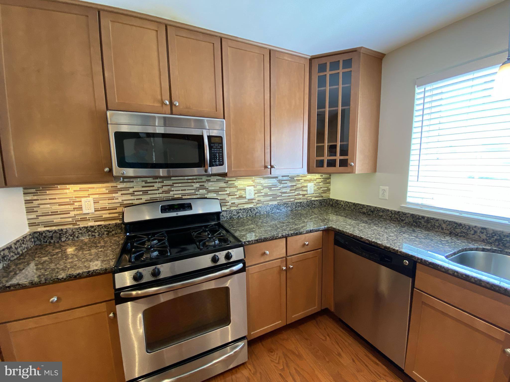 WEST VILLAGE OF SHIRLINGTON - Residential Lease