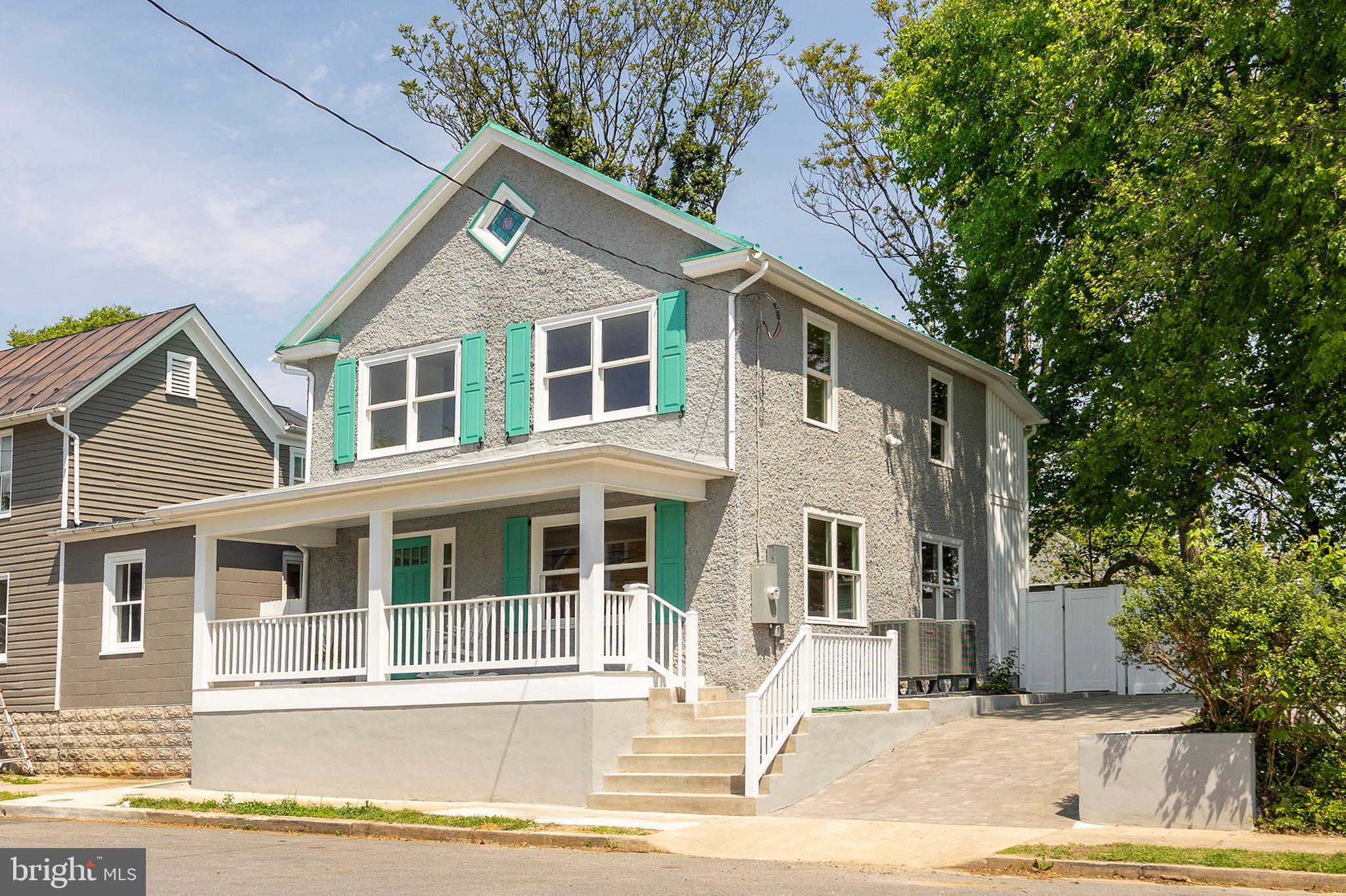HISTORIC DOWNTOWN WINCHESTER - Residential