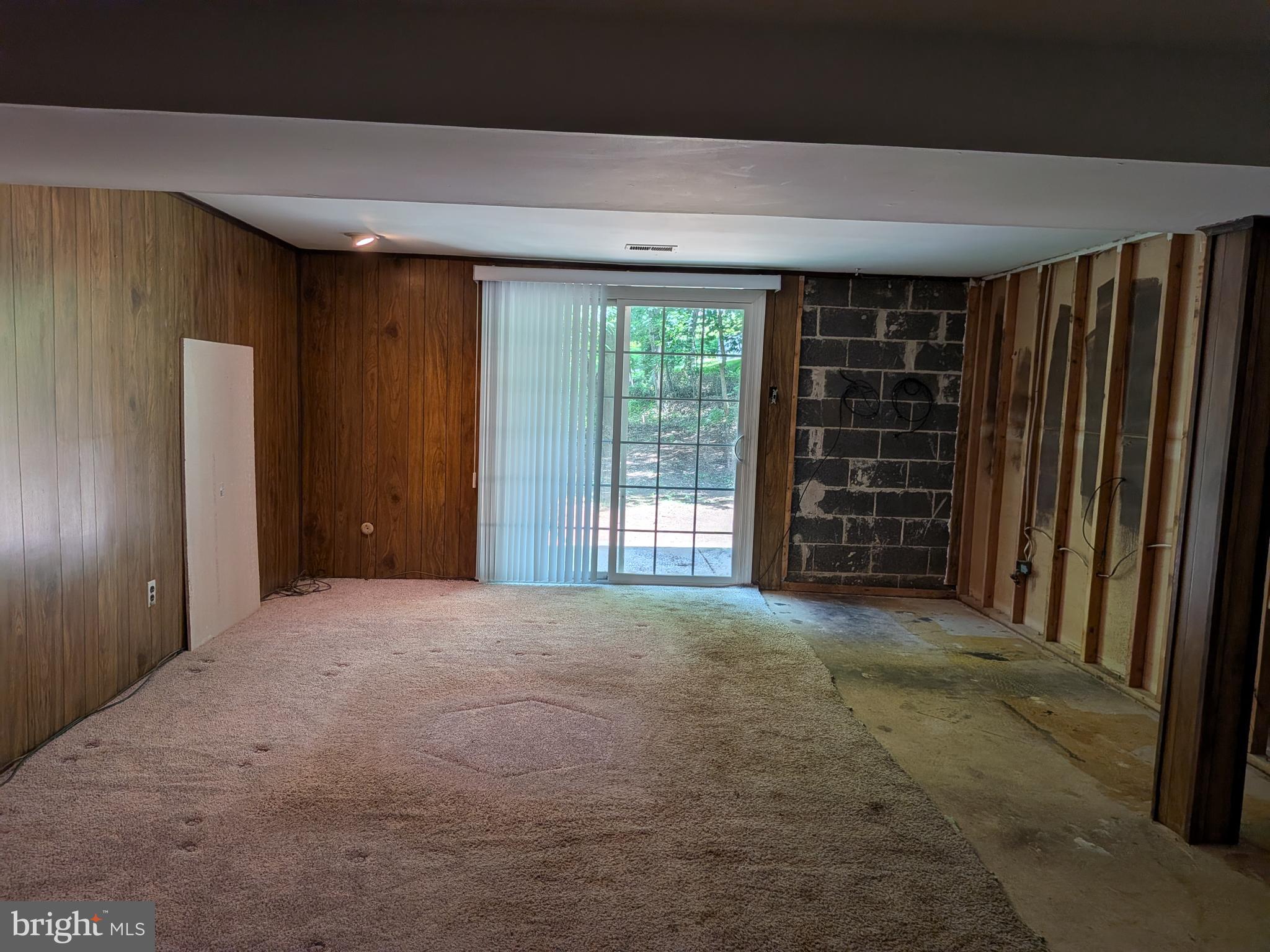 WOODLYN CROSSING - Residential