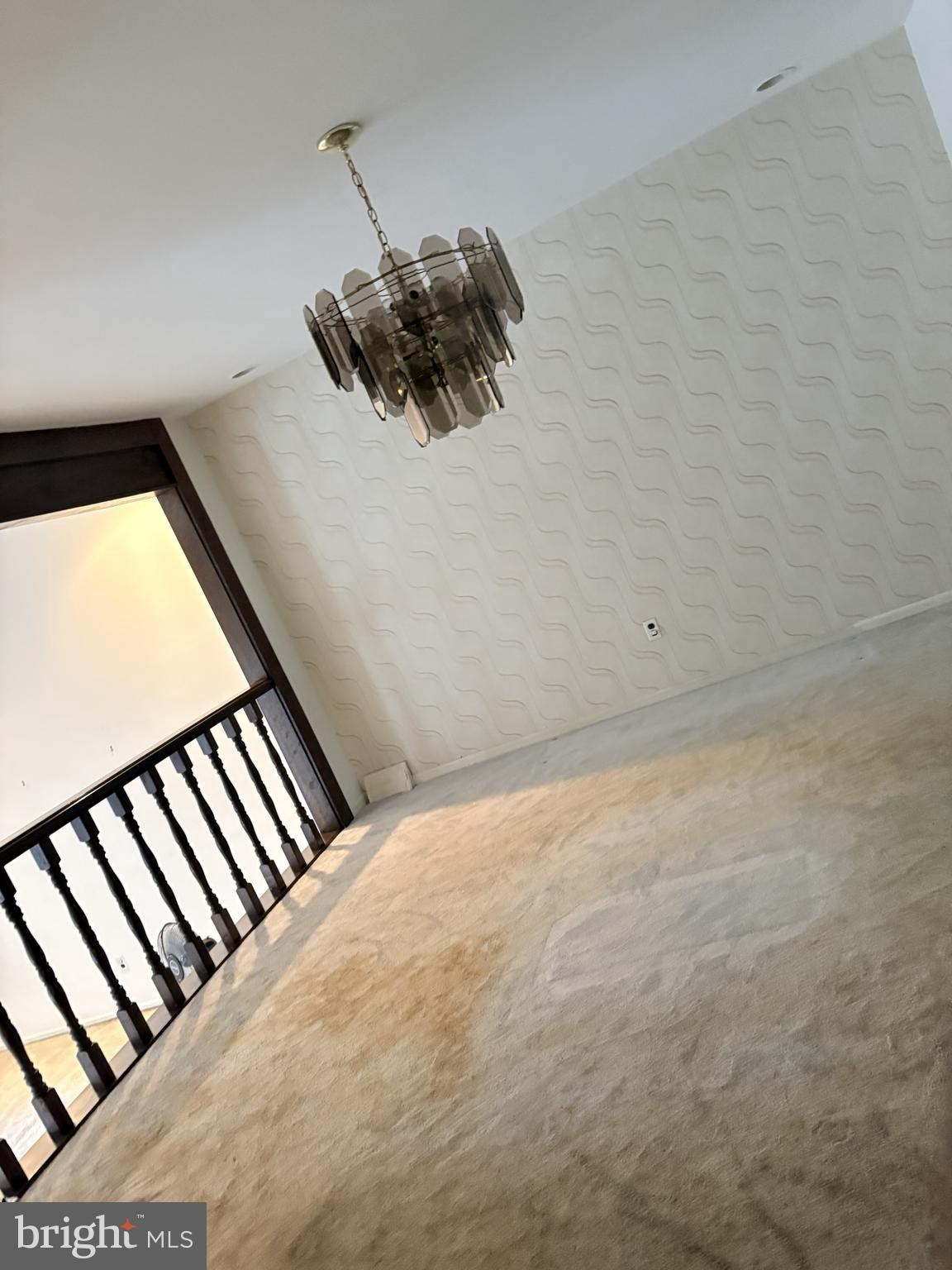 WOODLYN CROSSING - Residential